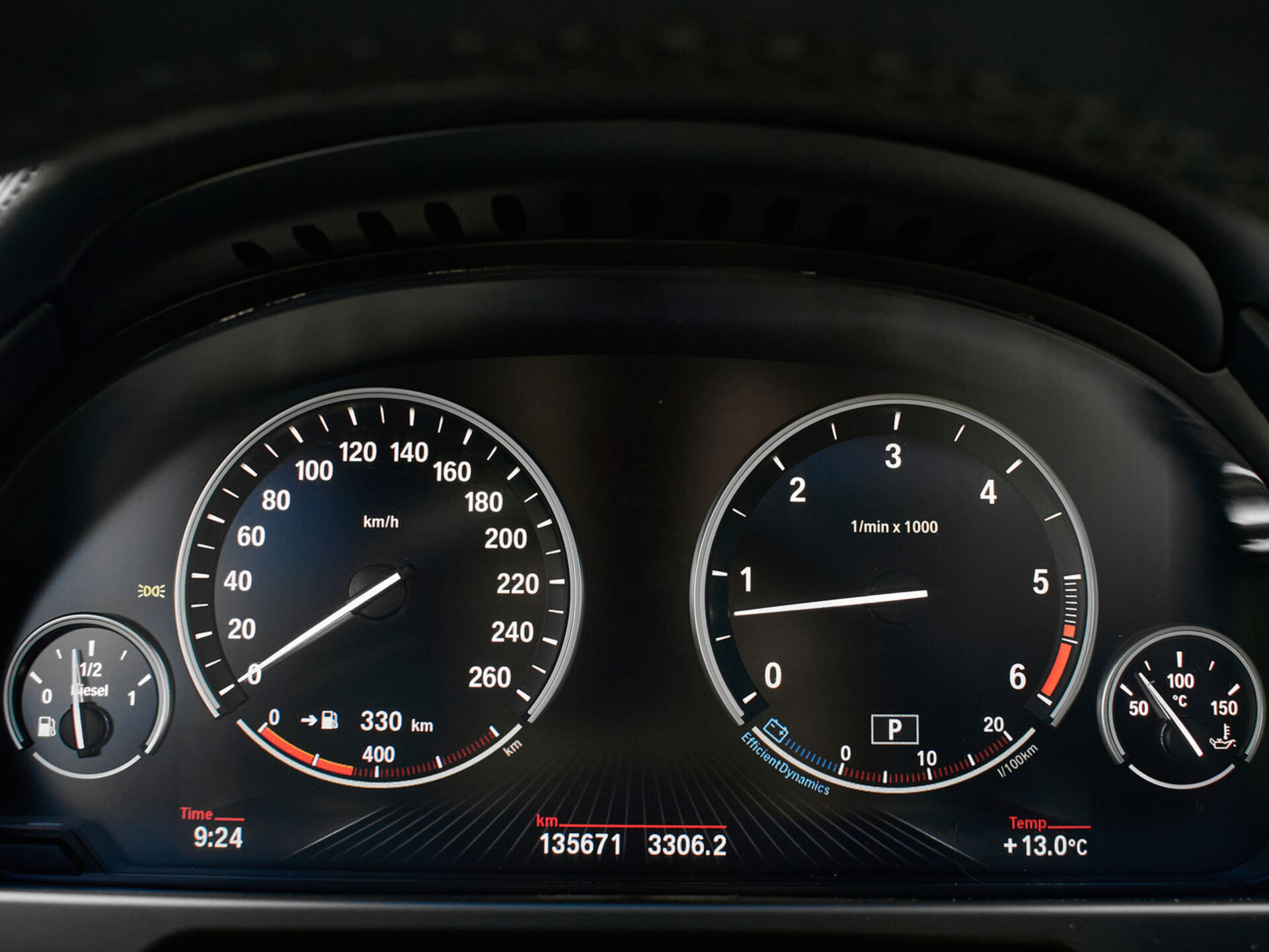 Купить BMW X6 40d 3.0d AT (313 л.с.) 4WD, 2016 в Екатеренбурге