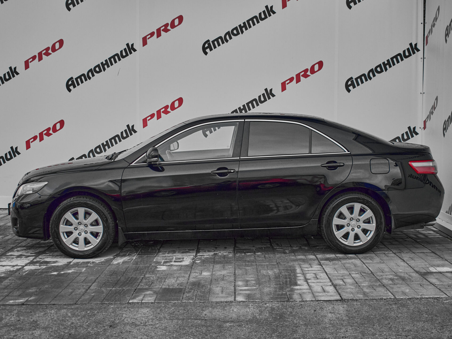 Купить Toyota Camry 3.5 AT (277 л.с.), 2011 в Екатеренбурге