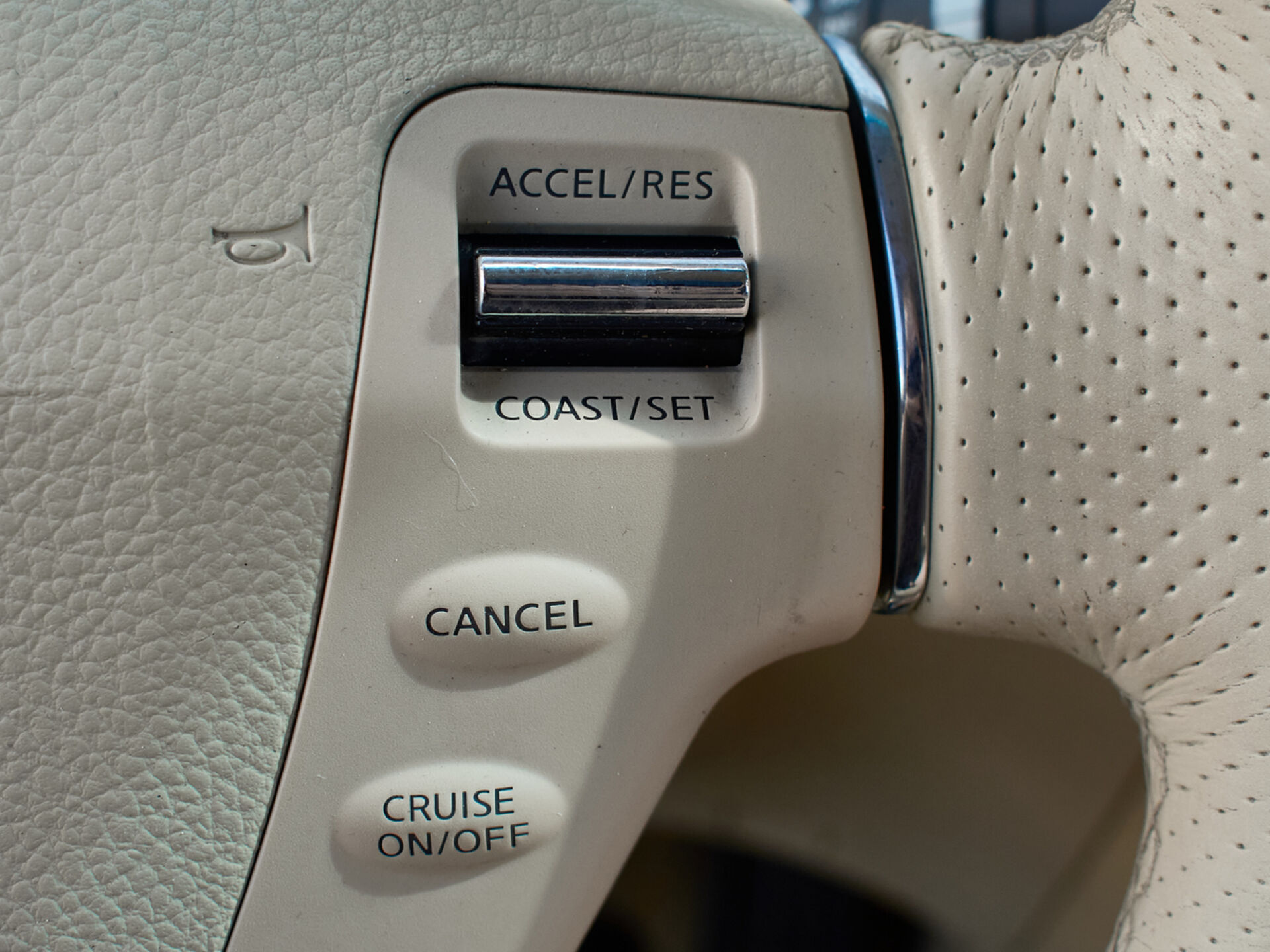 Купить Infiniti M M35 3.5 AT (280 л.с.) 4WD, 2006 в Екатеренбурге