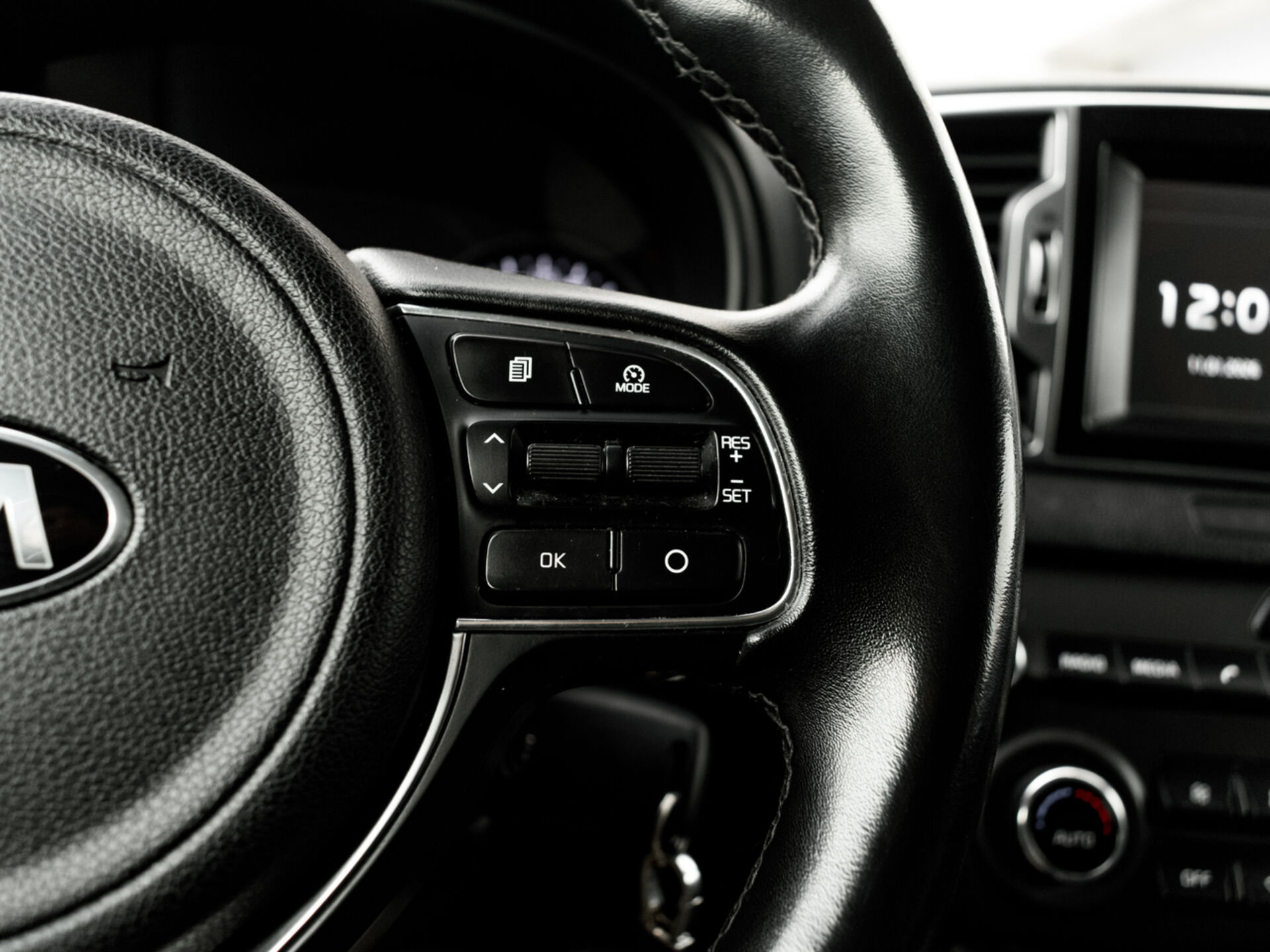 Купить Kia Sportage 2.0 AT (150 л.с.), 2017 в Екатеренбурге