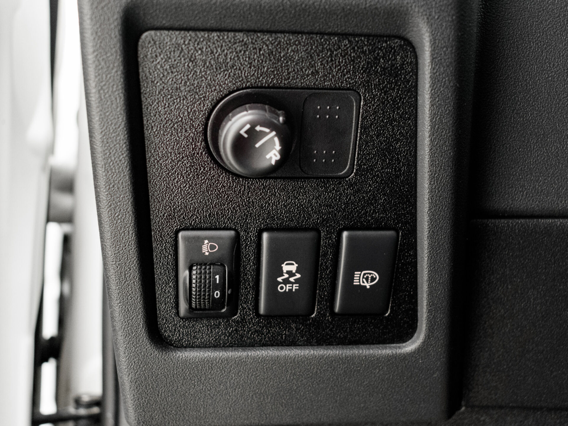 Купить Nissan Qashqai 2.0 MT (141 л.с.) 4WD, 2013 в Екатеренбурге