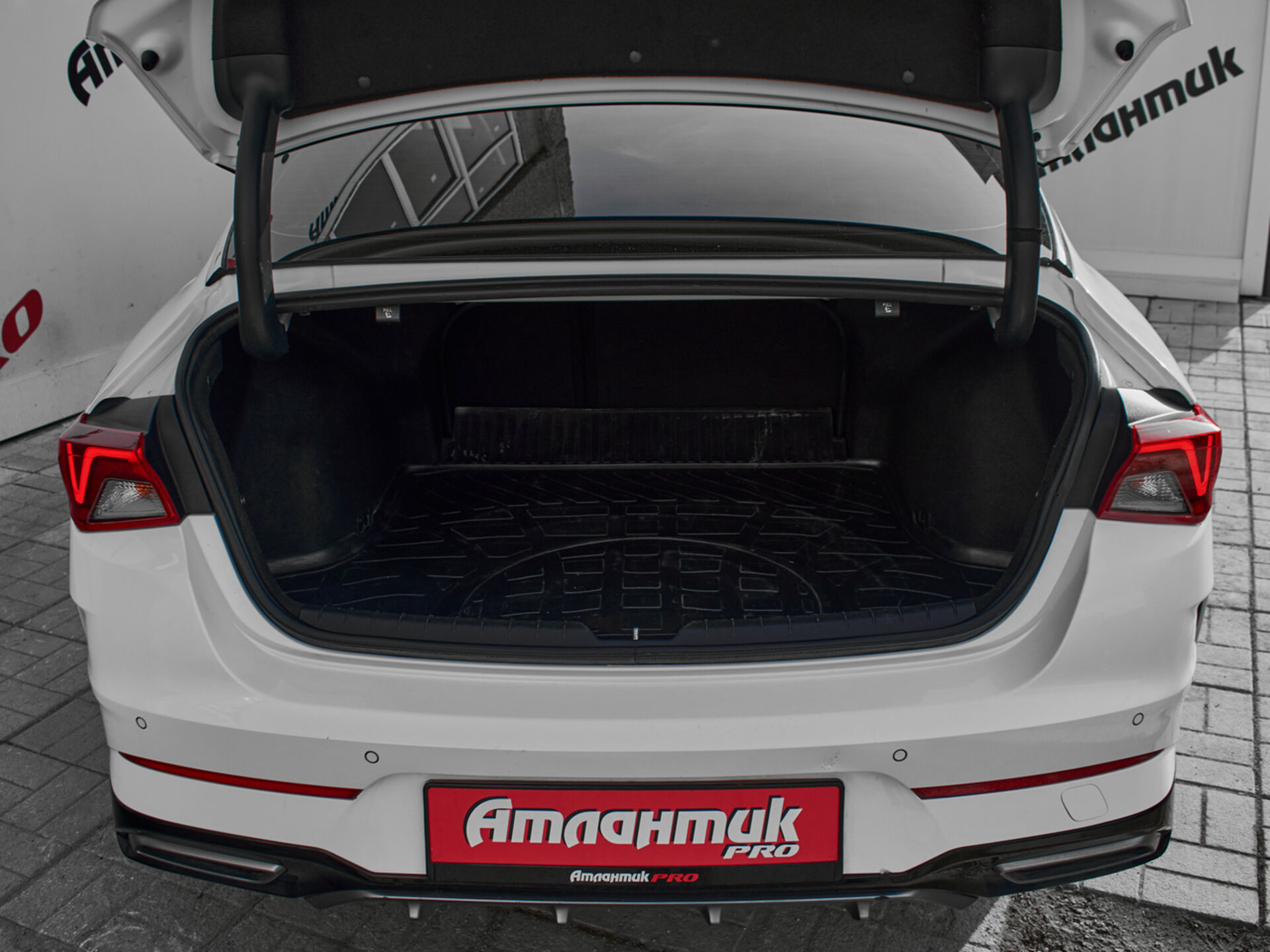 Купить Kia K5 2.5 AT (194 л.с.), 2020 в Екатеренбурге