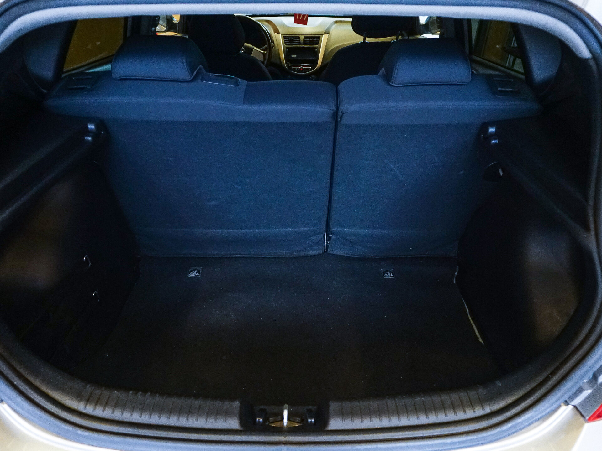 Hyundai Solaris 2012 19