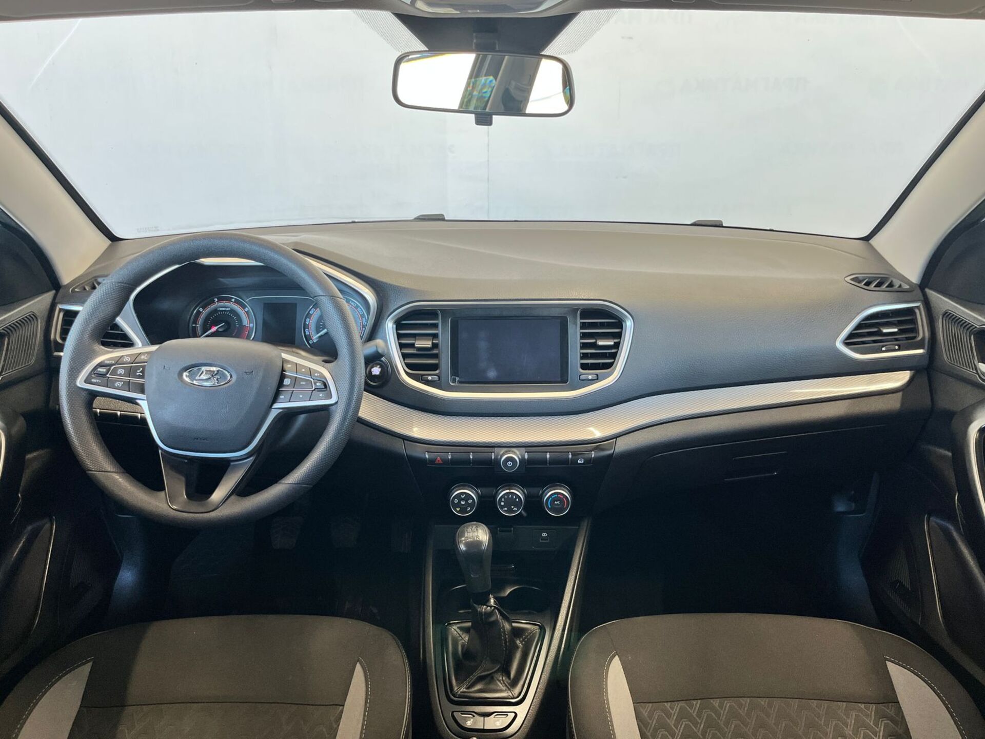 Lada Vesta Life 2023 г.в., 44 000 км.