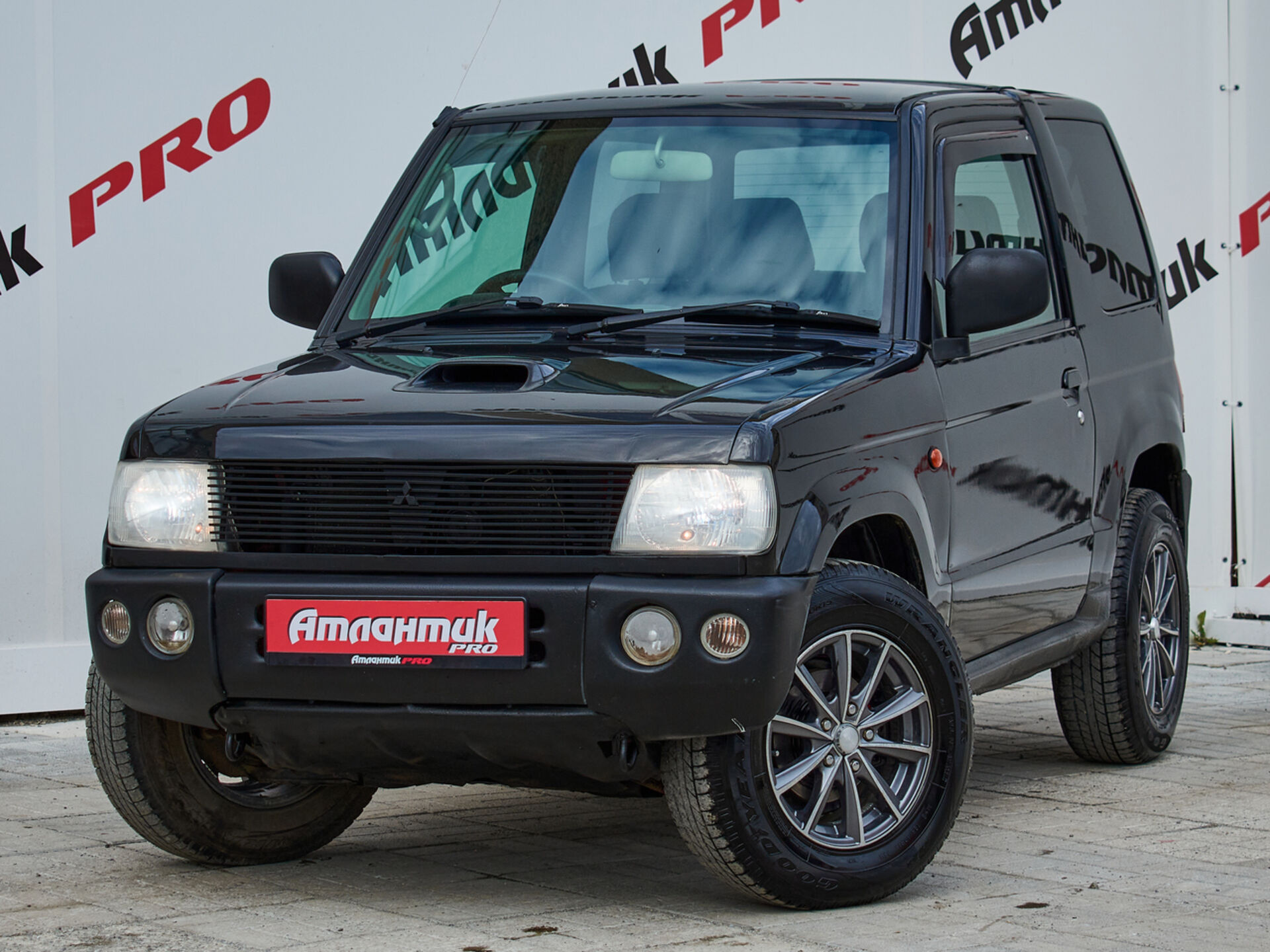 Купить Mitsubishi Pajero Mini 0.7 MT (64 л.с.) 4WD, 2006 в Екатеренбурге