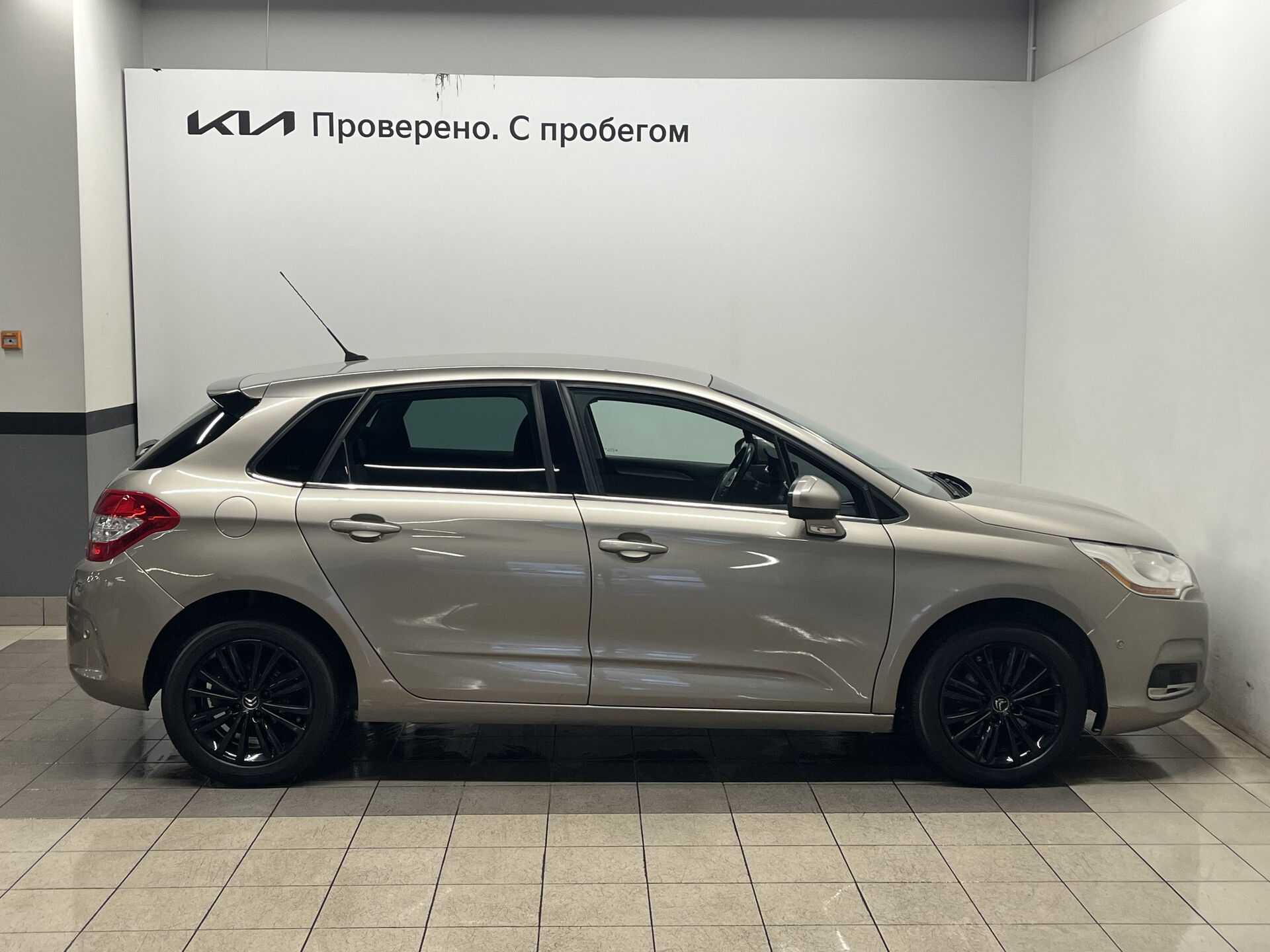 Citroen C4 Exclusive 2012 г.в., 207 218 км.