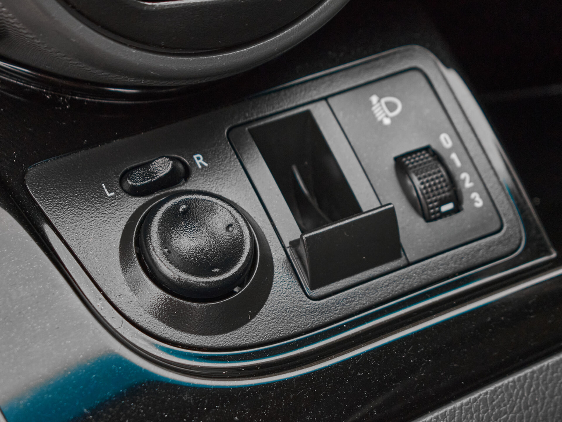 Купить Ravon R2 1.3 AT (85 л.с.), 2017 в Екатеренбурге