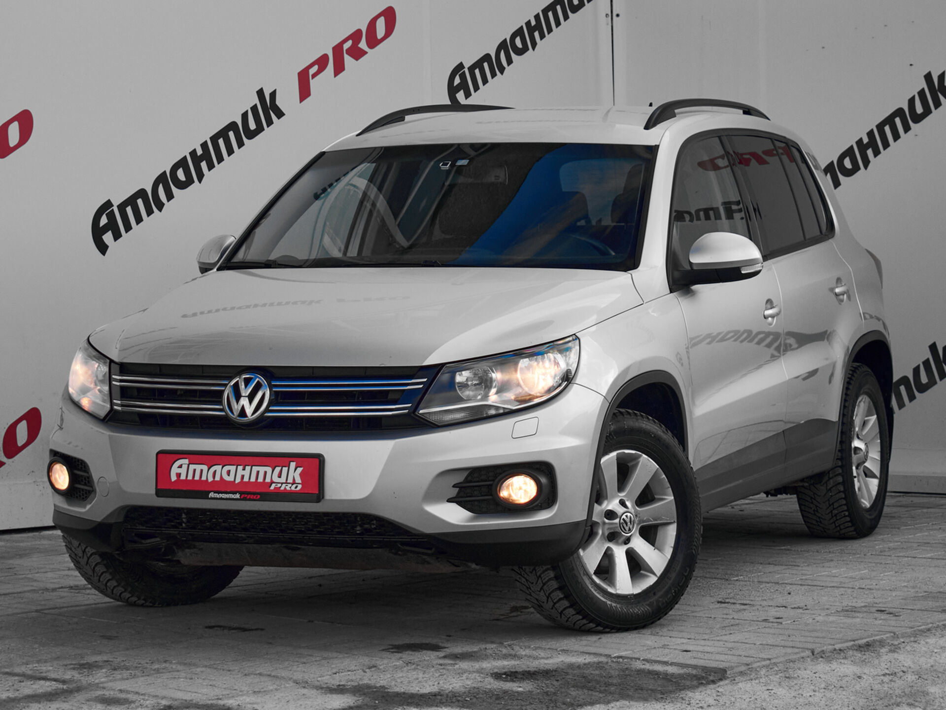 Купить Volkswagen Tiguan 2.0 AT (170 л.с.) 4WD, 2013 в Екатеренбурге