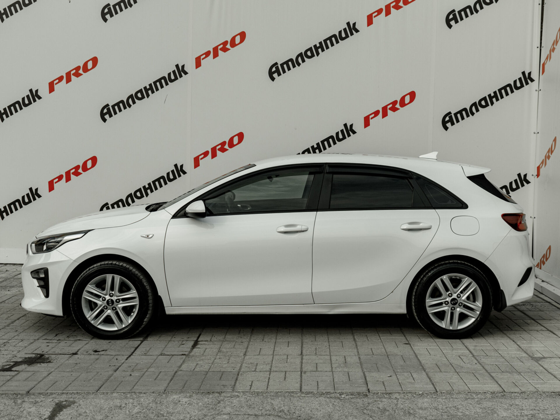 Купить Kia Ceed 1.6 AT (128 л.с.), 2018 в Екатеренбурге