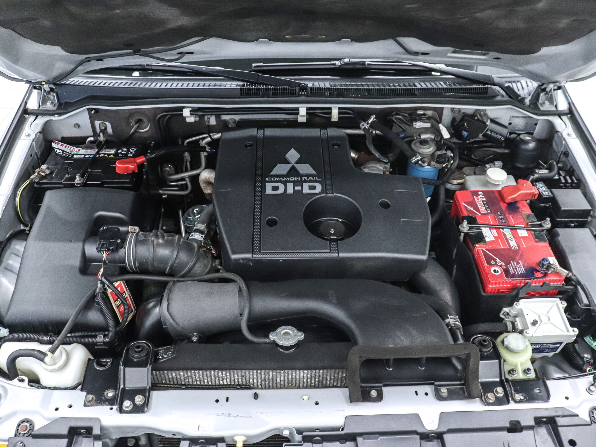 Mitsubishi Pajero 2010 26