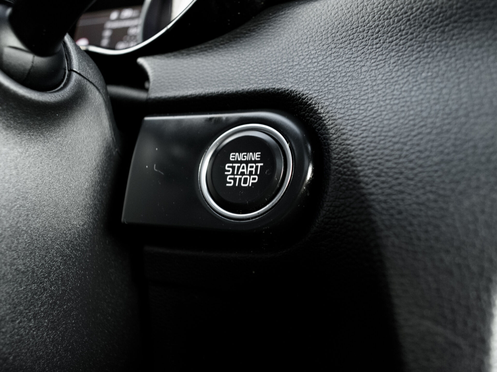 Купить Kia Ceed 1.4 AMT (140 л.с.), 2018 в Екатеренбурге