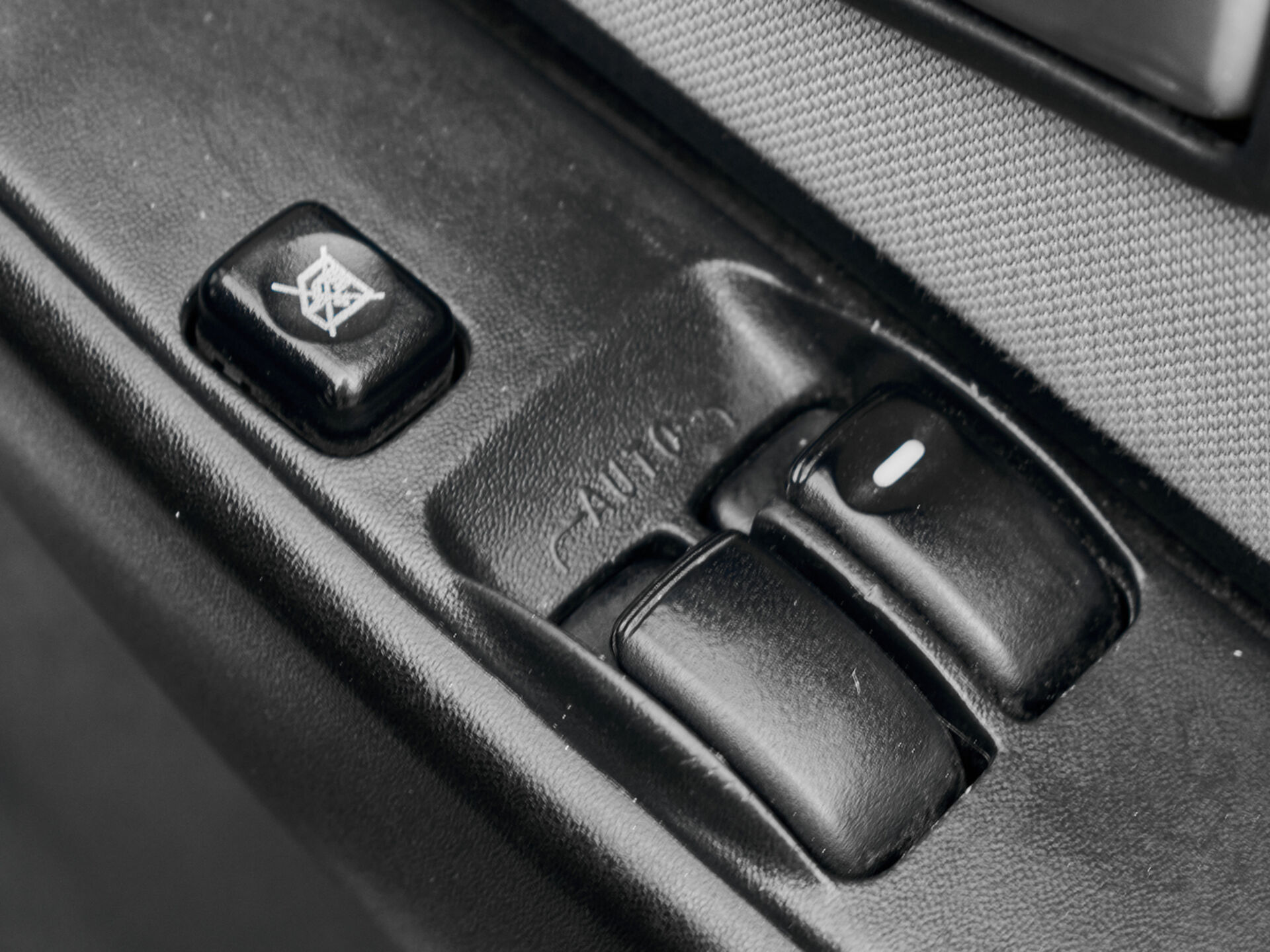 Купить Mitsubishi Pajero Mini 0.7 MT (64 л.с.) 4WD, 2006 в Екатеренбурге
