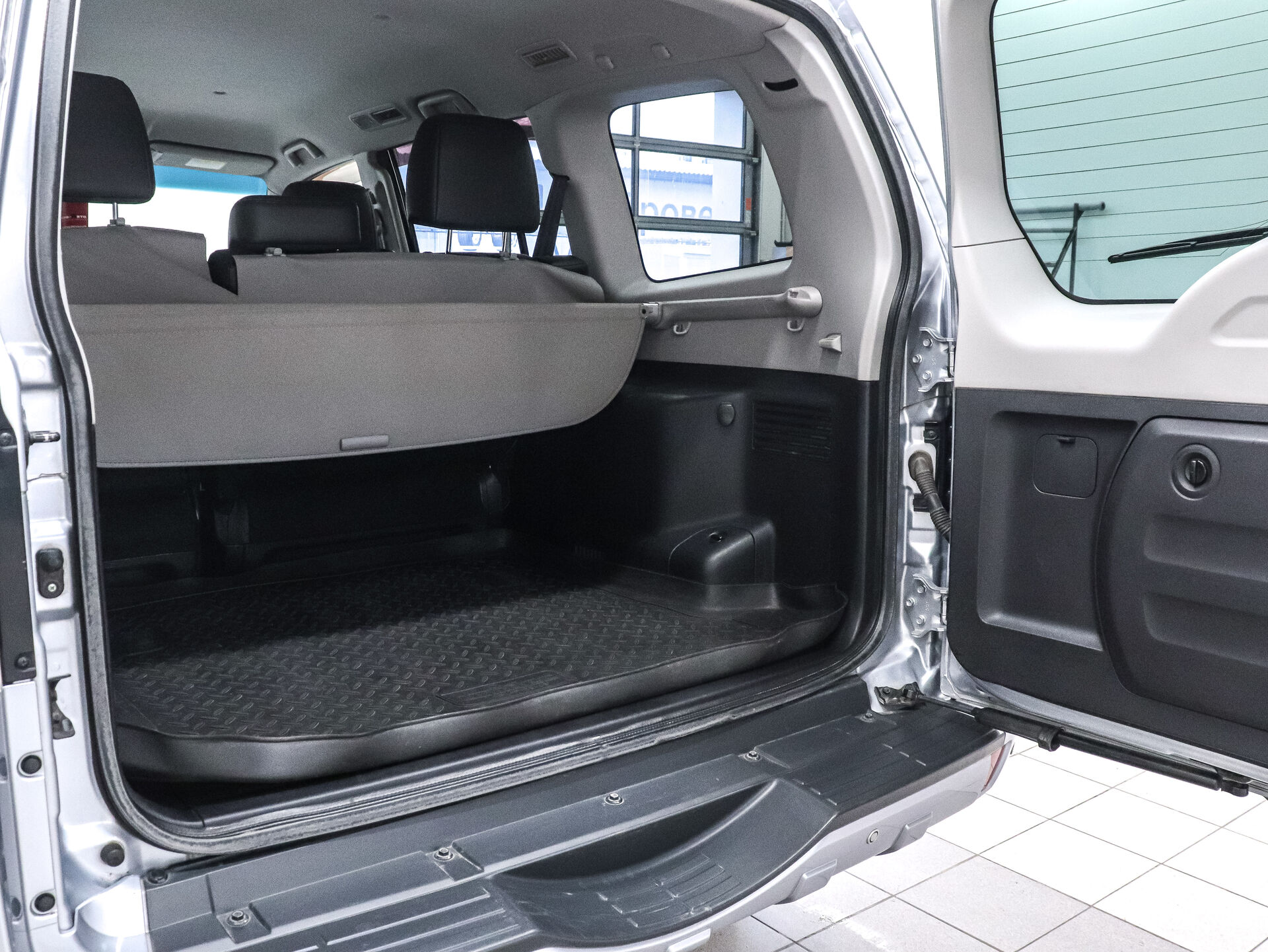 Mitsubishi Pajero 2010 25