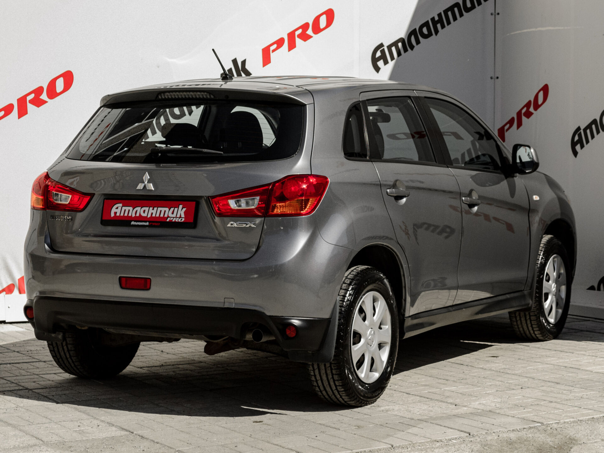 Купить Mitsubishi ASX 1.6 MT (117 л.с.), 2014 в Екатеренбурге