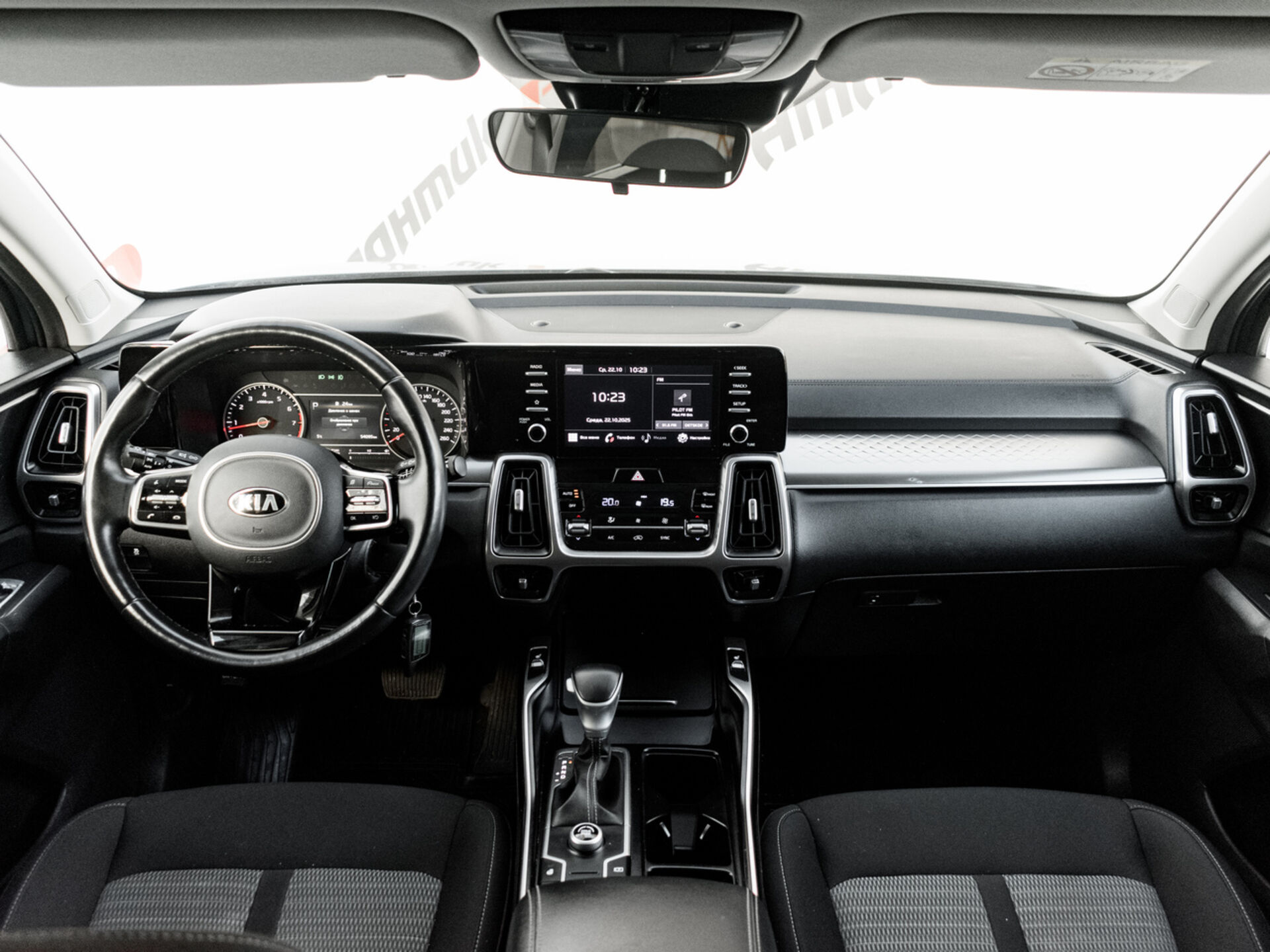 Купить Kia Sorento 2.5 AT (179 л.с.) 4WD, 2021 в Екатеренбурге