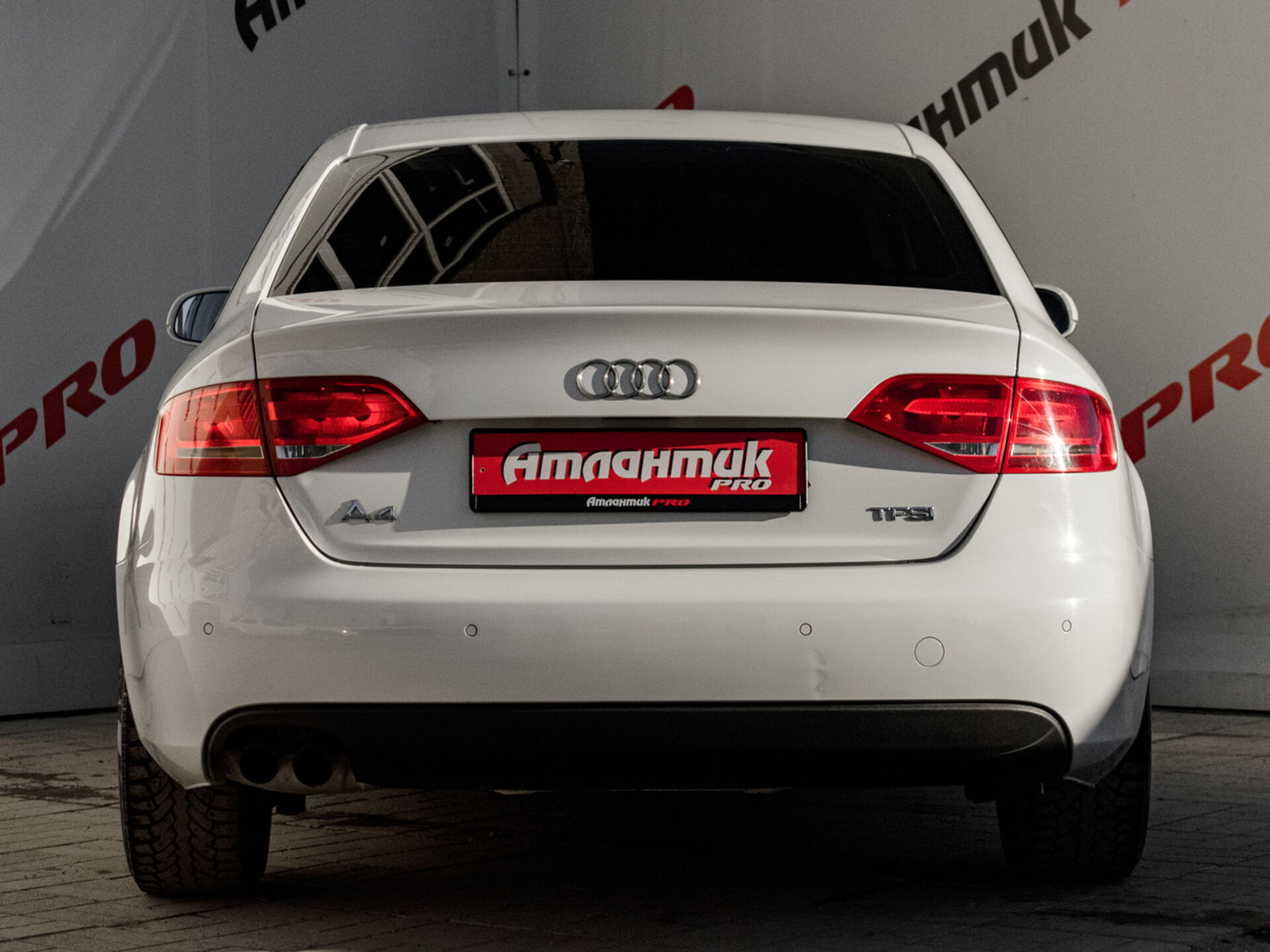 Купить Audi A4 1.8 MT (120 л.с.), 2011 в Екатеренбурге