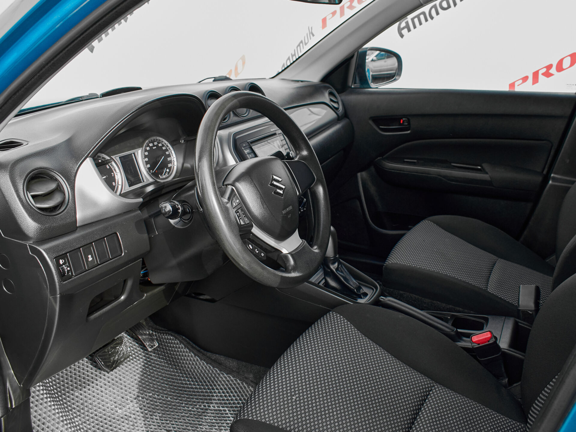 Купить Suzuki Vitara 1.6 AT (117 л.с.), 2016 в Екатеренбурге
