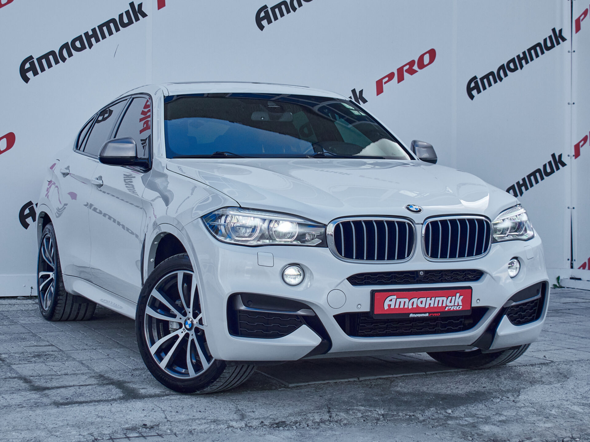 Купить BMW X6 40d 3.0d AT (313 л.с.) 4WD, 2016 в Екатеренбурге