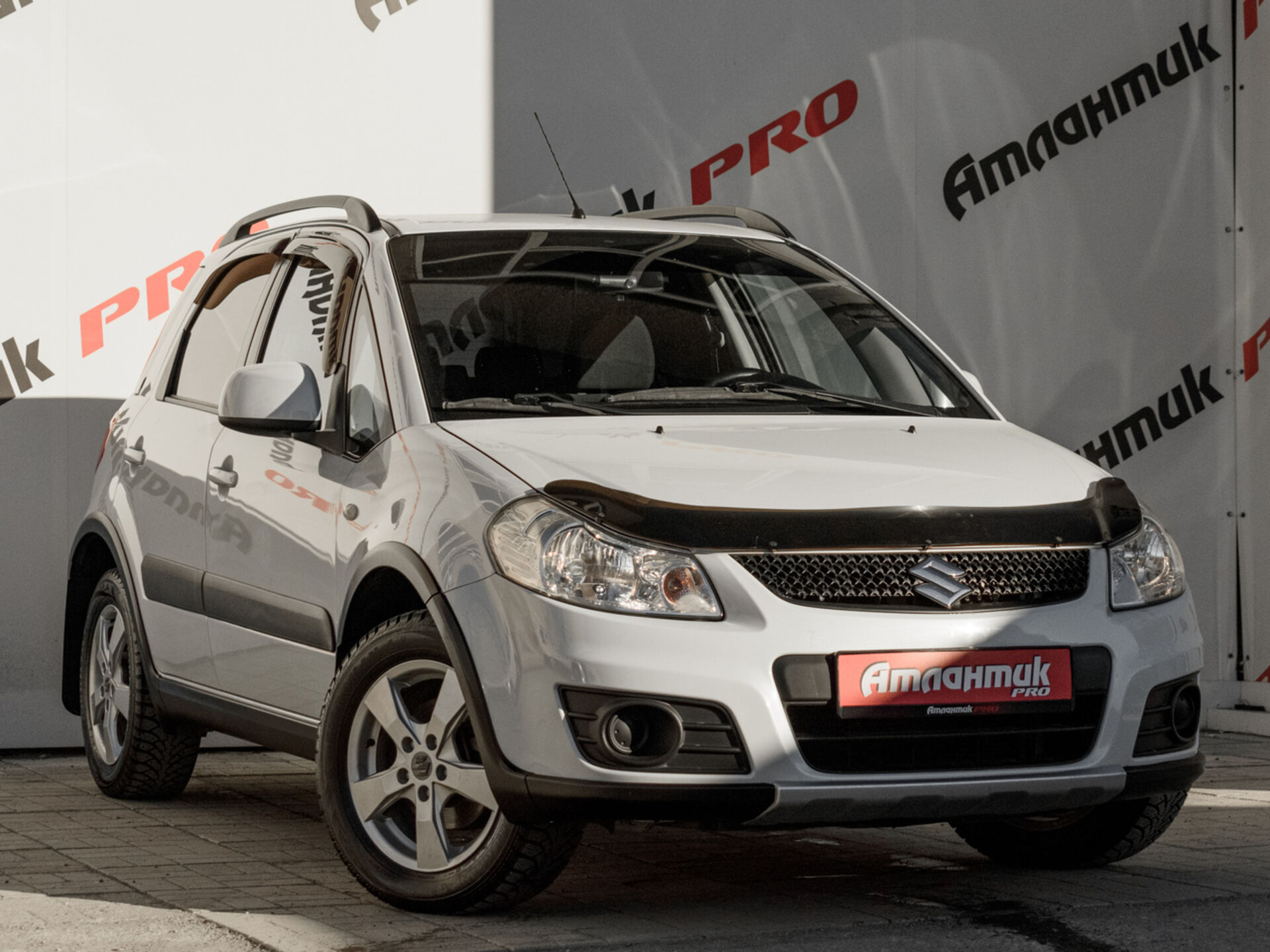 Купить Suzuki SX4 1.6 AT (112 л.с.) 4WD, 2013 в Екатеренбурге