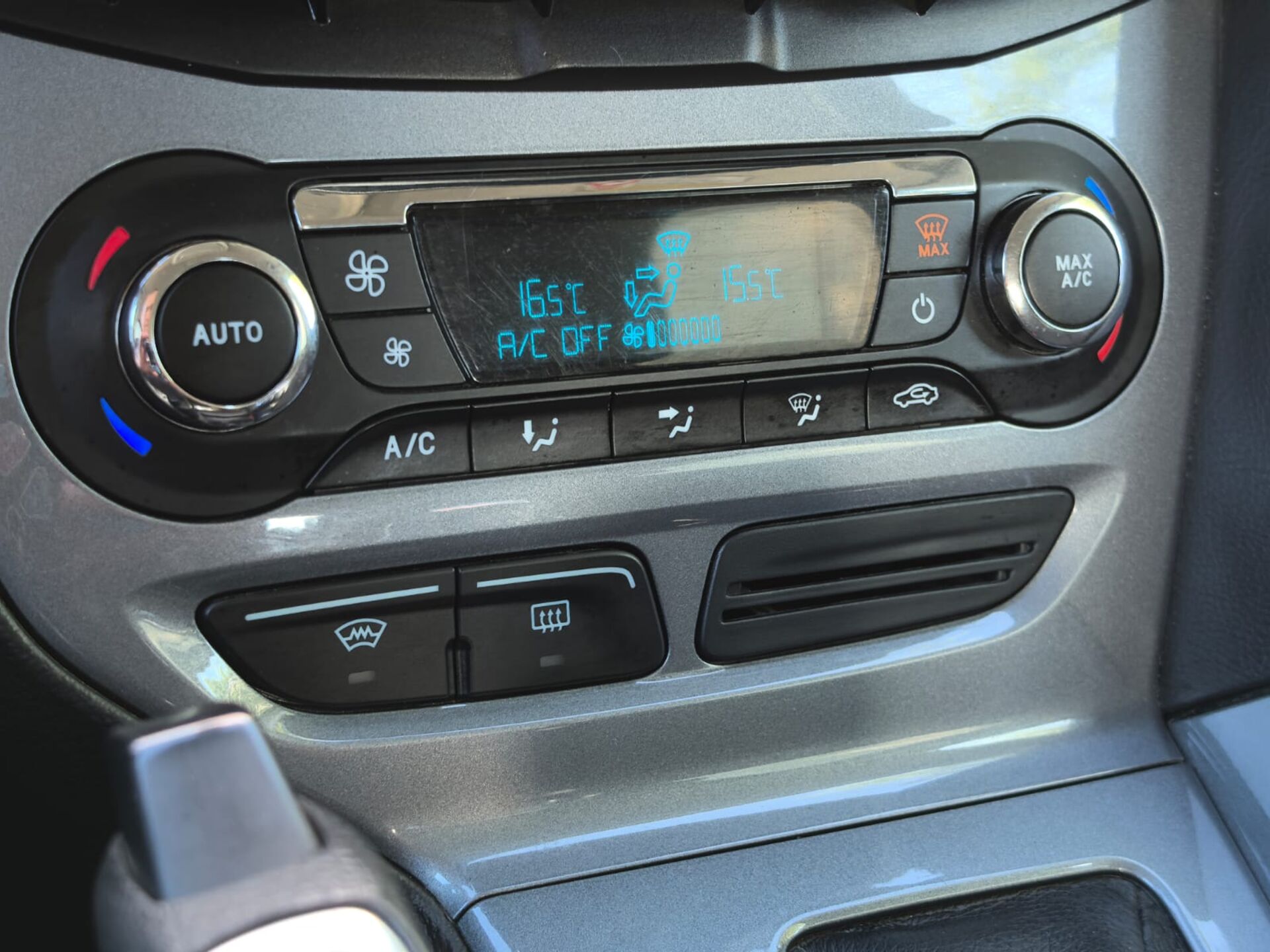 Ford Focus Titanium 2011 г.в., 203 999 км.
