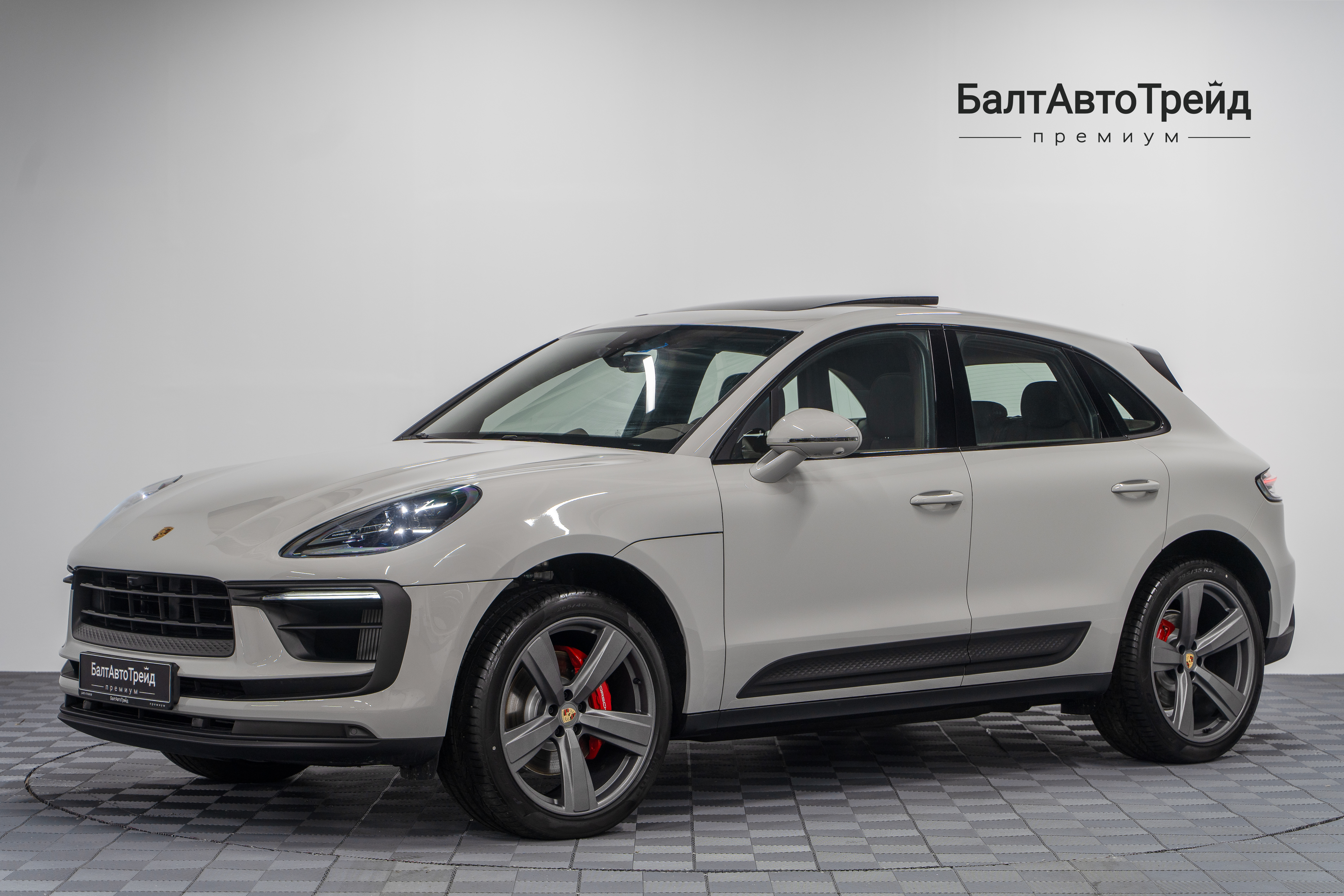 Купить авто с пробегом Porsche Macan S 2.9 AMT (380 л.с.) 4WD в БалтАвтоТрейд-М