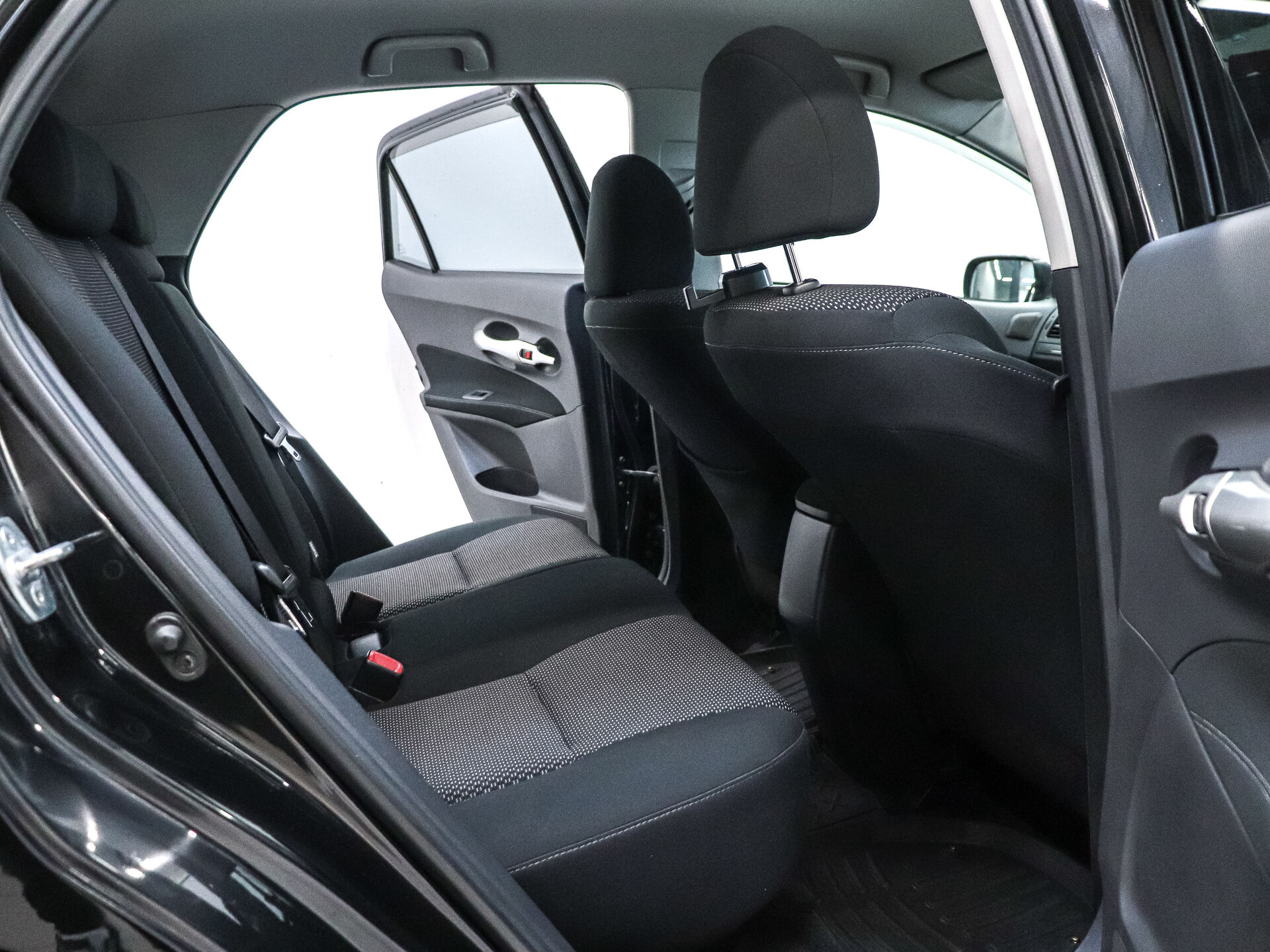 Toyota Auris 2010 18