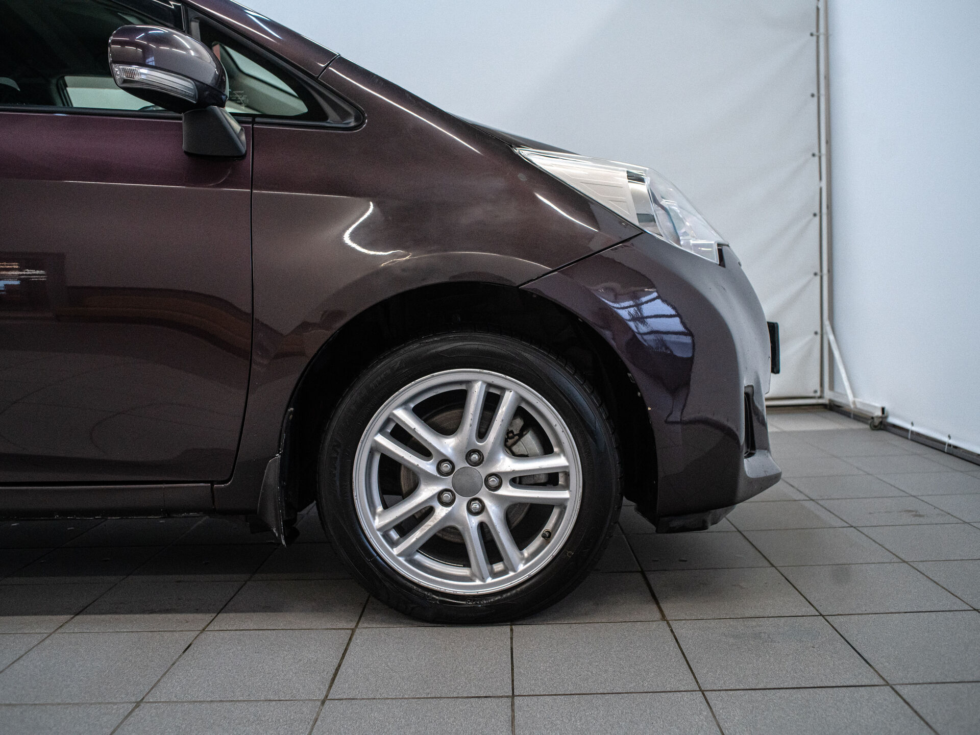 Toyota Ractis 2014 25