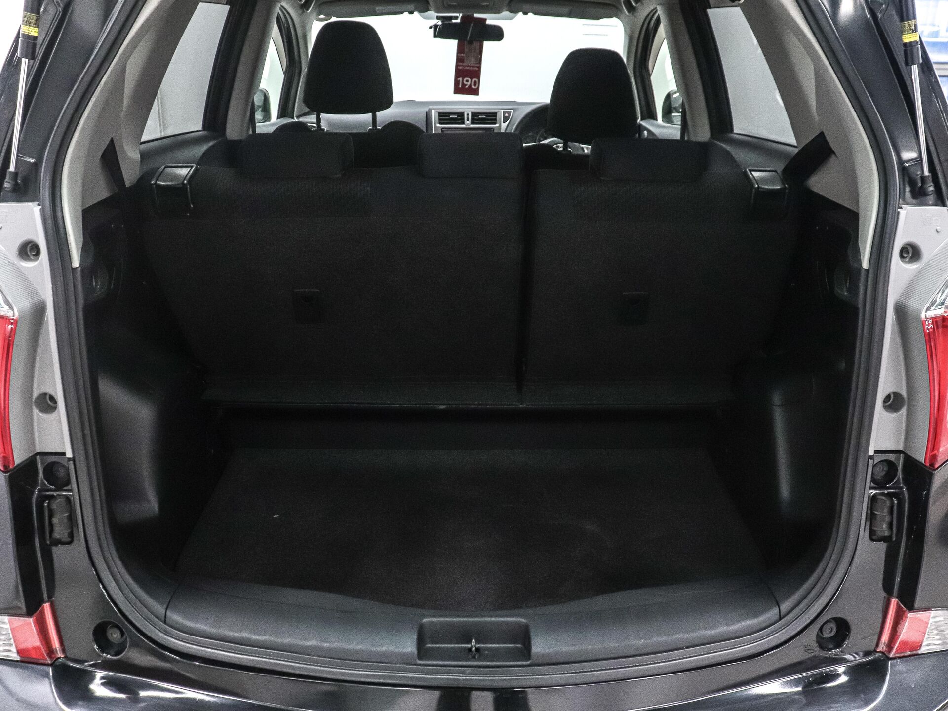 Toyota Ractis 2011 23