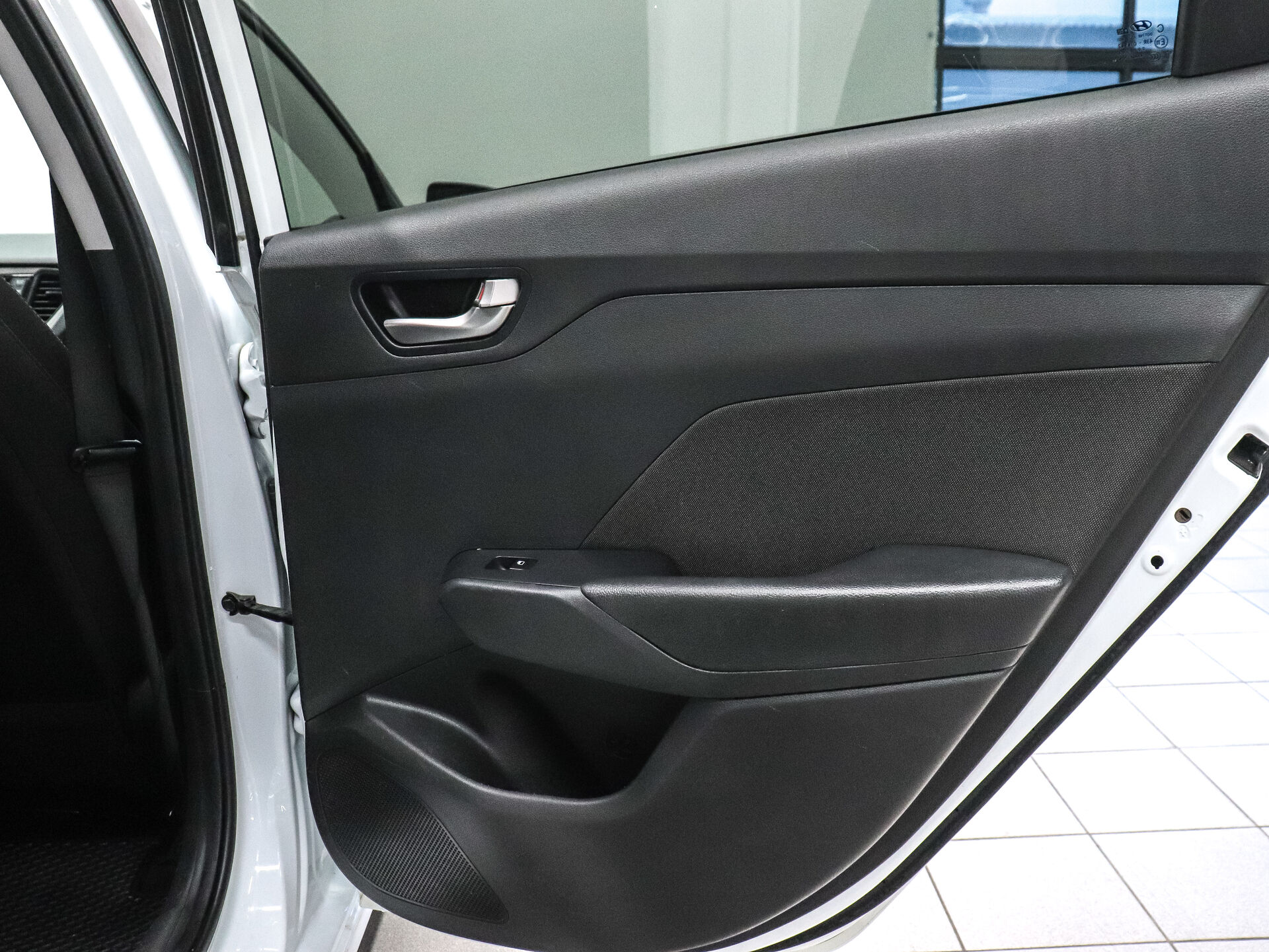 Hyundai Solaris 2018 17