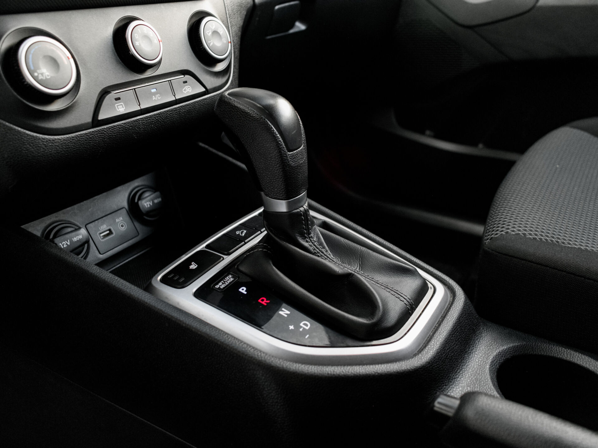 Купить Hyundai Creta 1.6 AT (123 л.с.), 2019 в Екатеренбурге