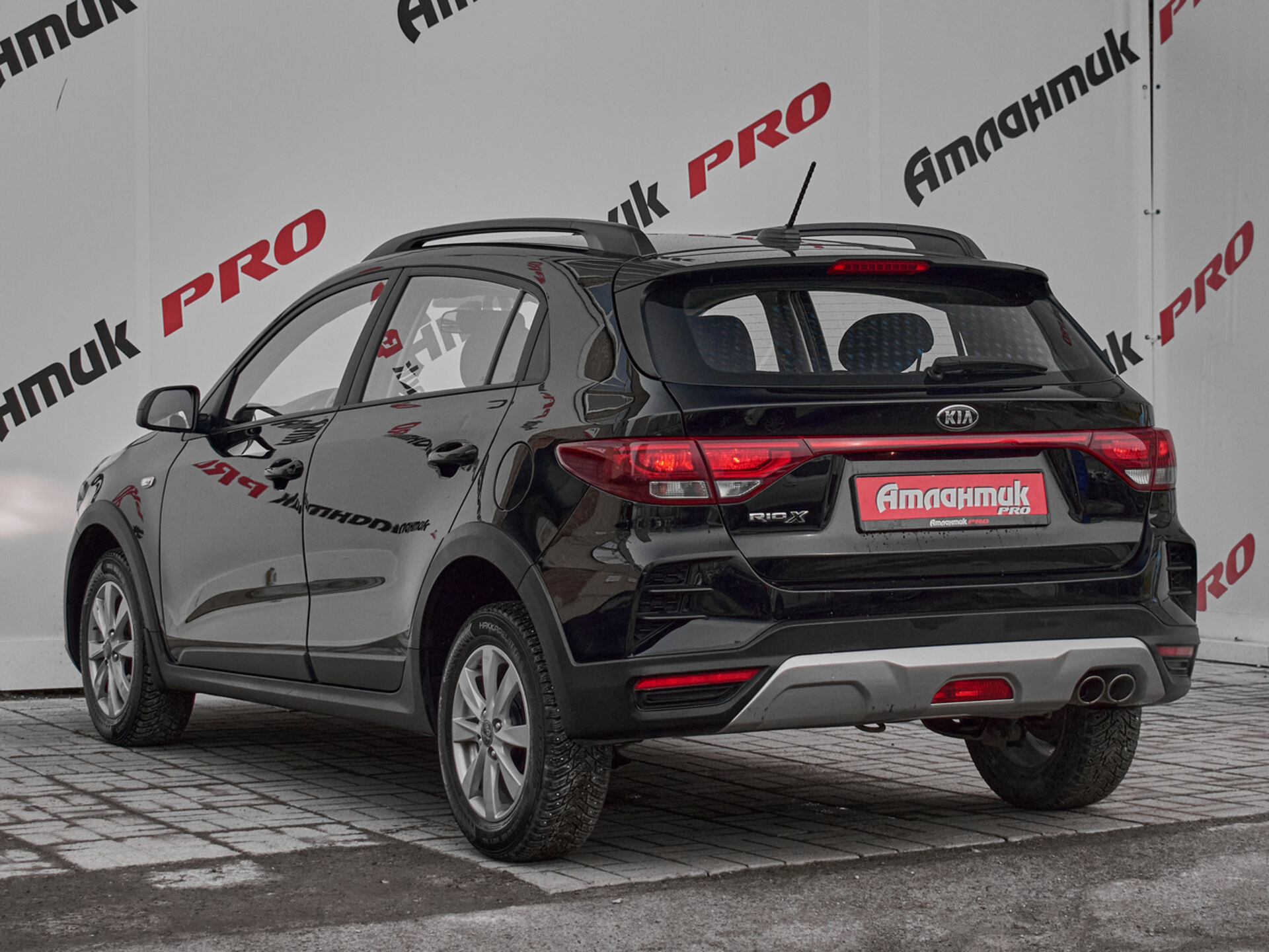 Купить Kia Rio X-Line 1.4 MT (100 л.с.), 2020 в Екатеренбурге