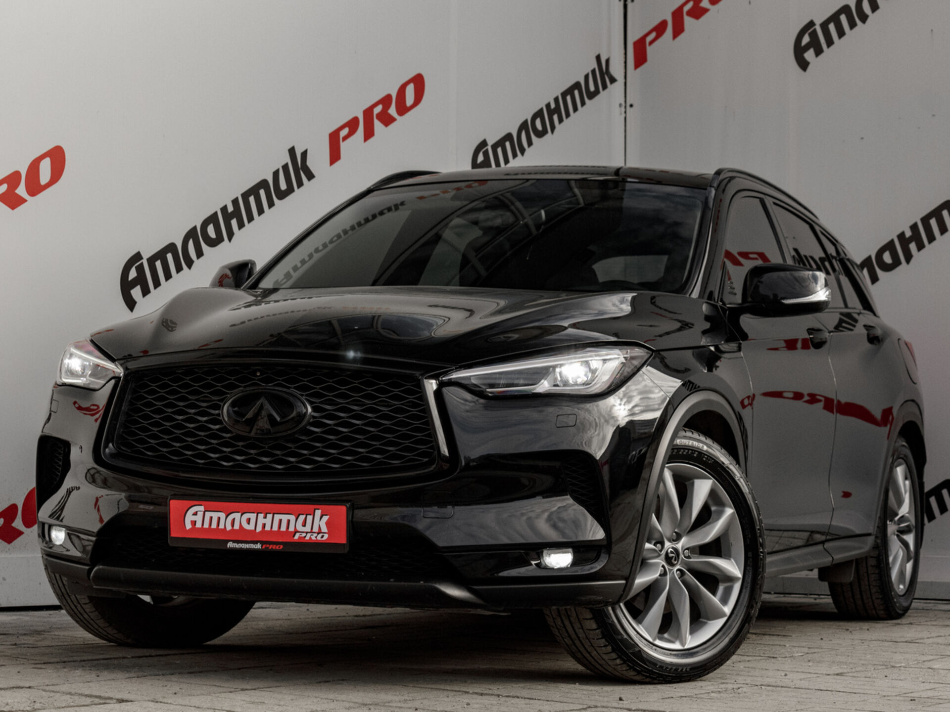 Купить Infiniti QX50 2.0 CVT (249 л.с.) 4WD, 2019 в Екатеренбурге