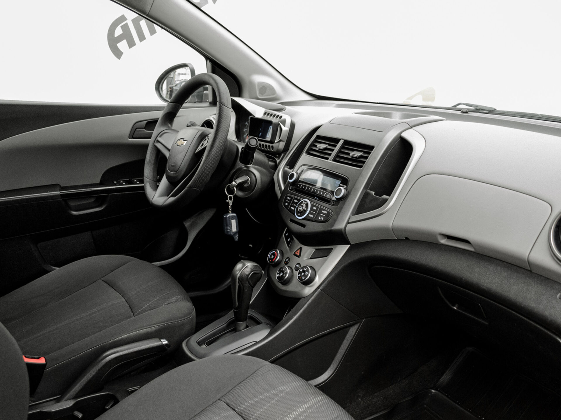 Купить Chevrolet Aveo 1.6 AT (115 л.с.), 2013 в Екатеренбурге
