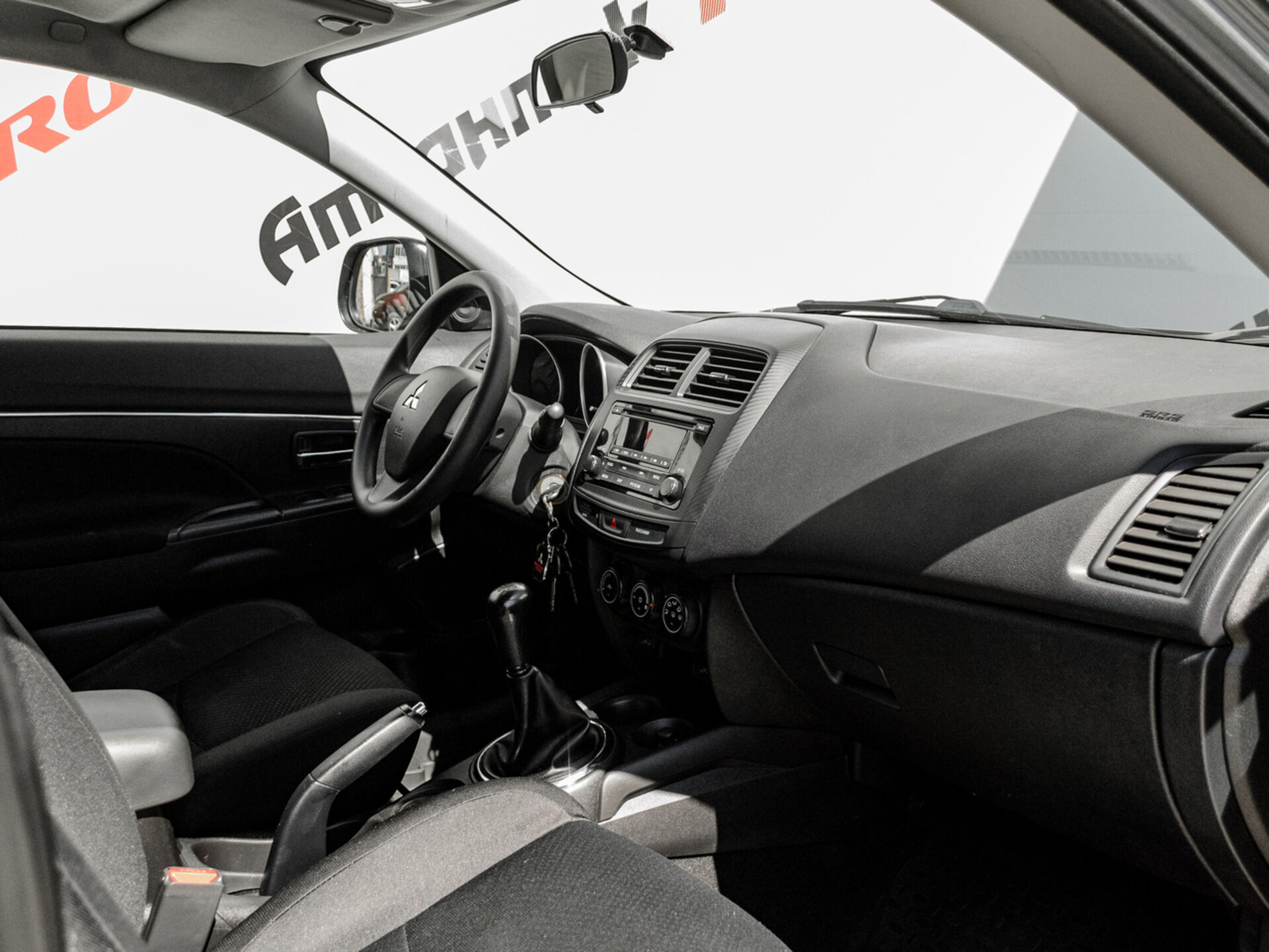 Купить Mitsubishi ASX 1.6 MT (117 л.с.), 2014 в Екатеренбурге