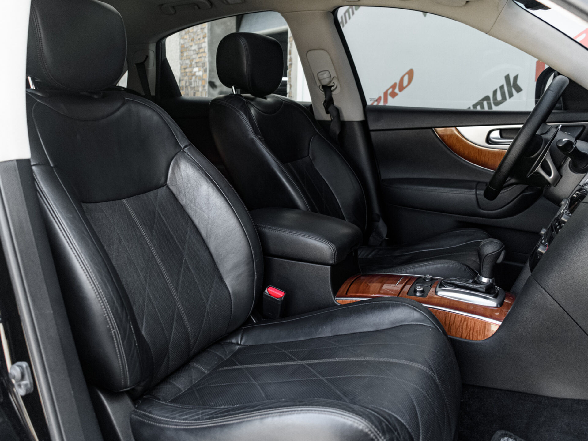 Купить Infiniti QX70 3.0d AT (238 л.с.) 4WD, 2014 в Екатеренбурге