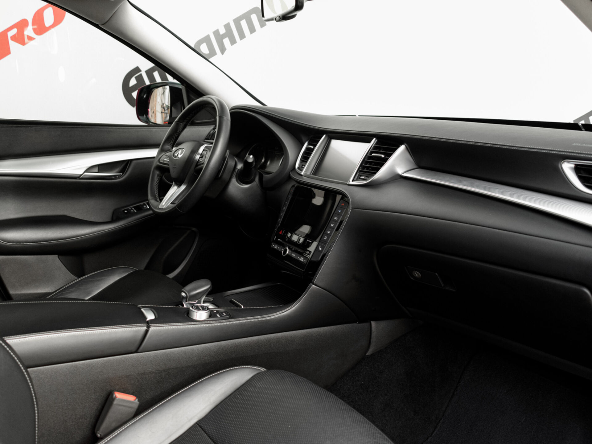 Купить Infiniti QX50 2.0 CVT (249 л.с.) 4WD, 2019 в Екатеренбурге