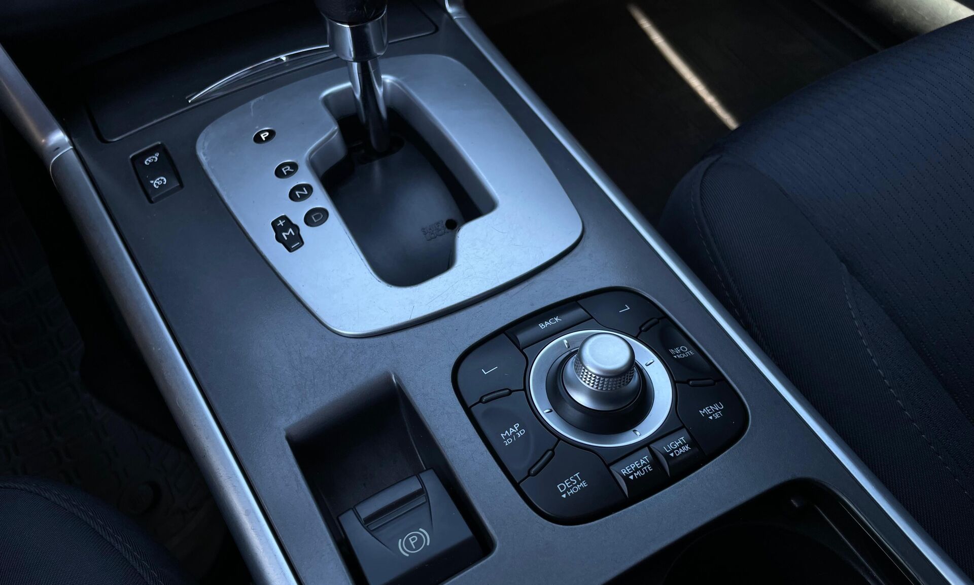 Renault Latitude 2013 22