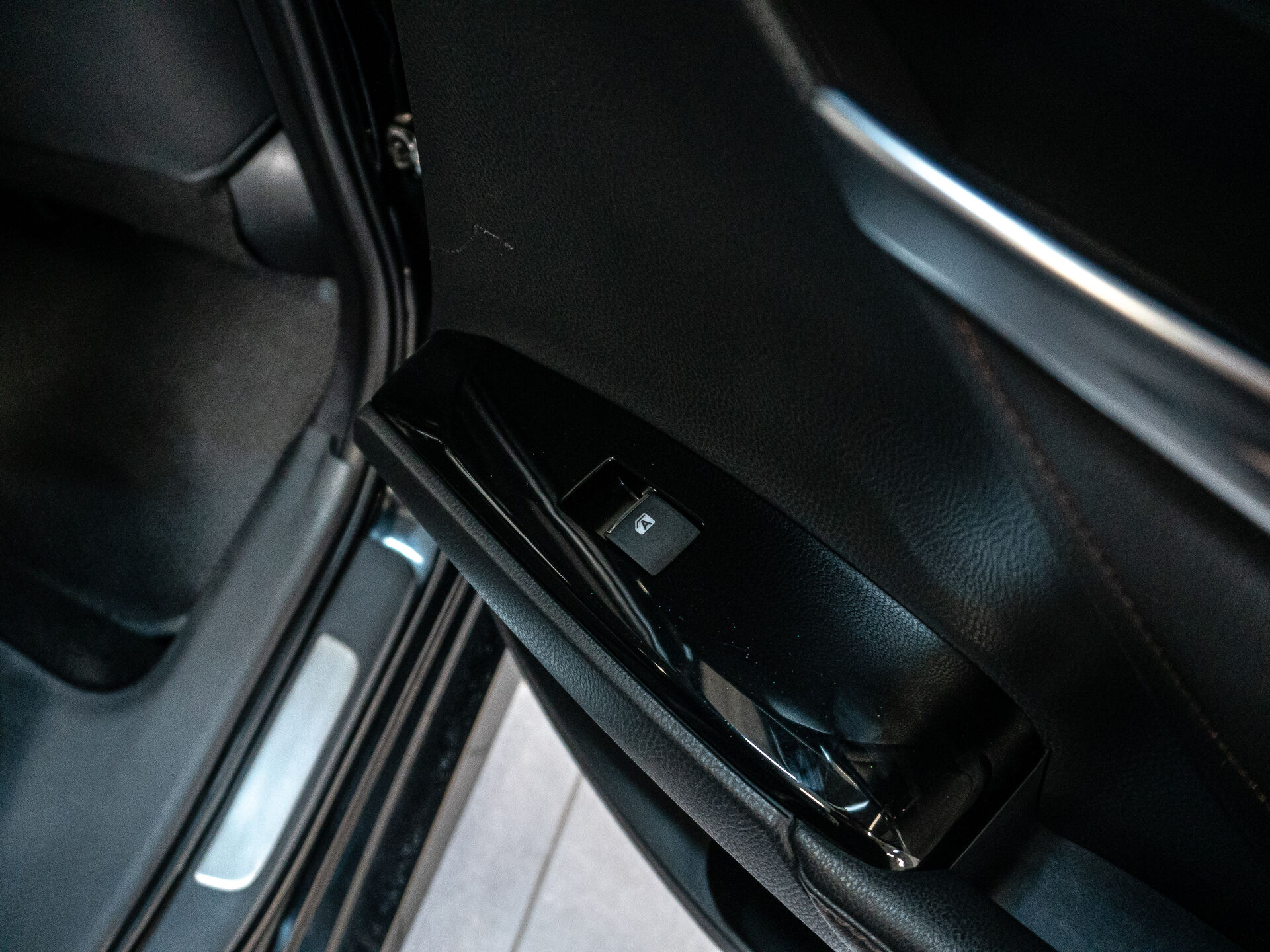 Toyota Camry 2019 24