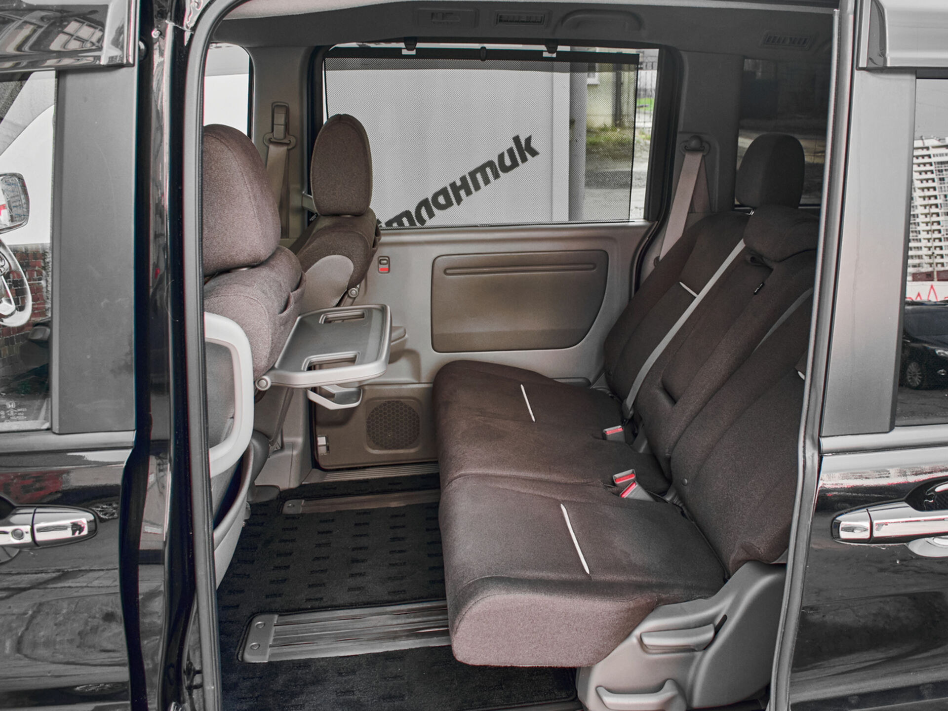 Купить Honda Stepwgn 1.5 CVT (150 л.с.), 2015 в Екатеренбурге