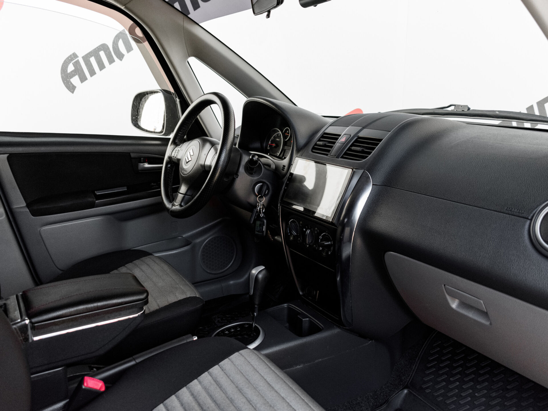 Купить Suzuki SX4 1.6 AT (112 л.с.) 4WD, 2013 в Екатеренбурге