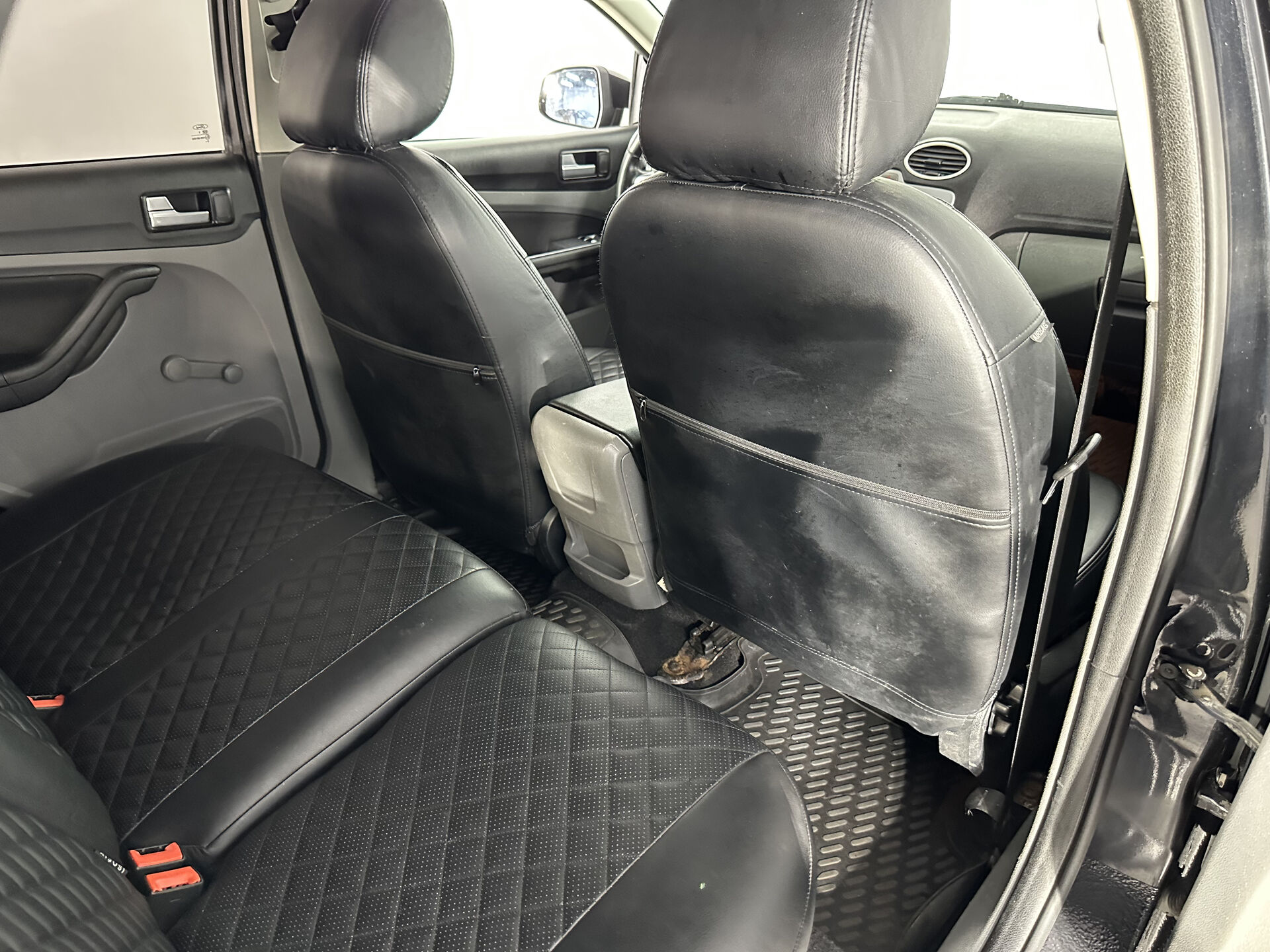Ford Focus Comfort 2011 г.в., 280 000 км.