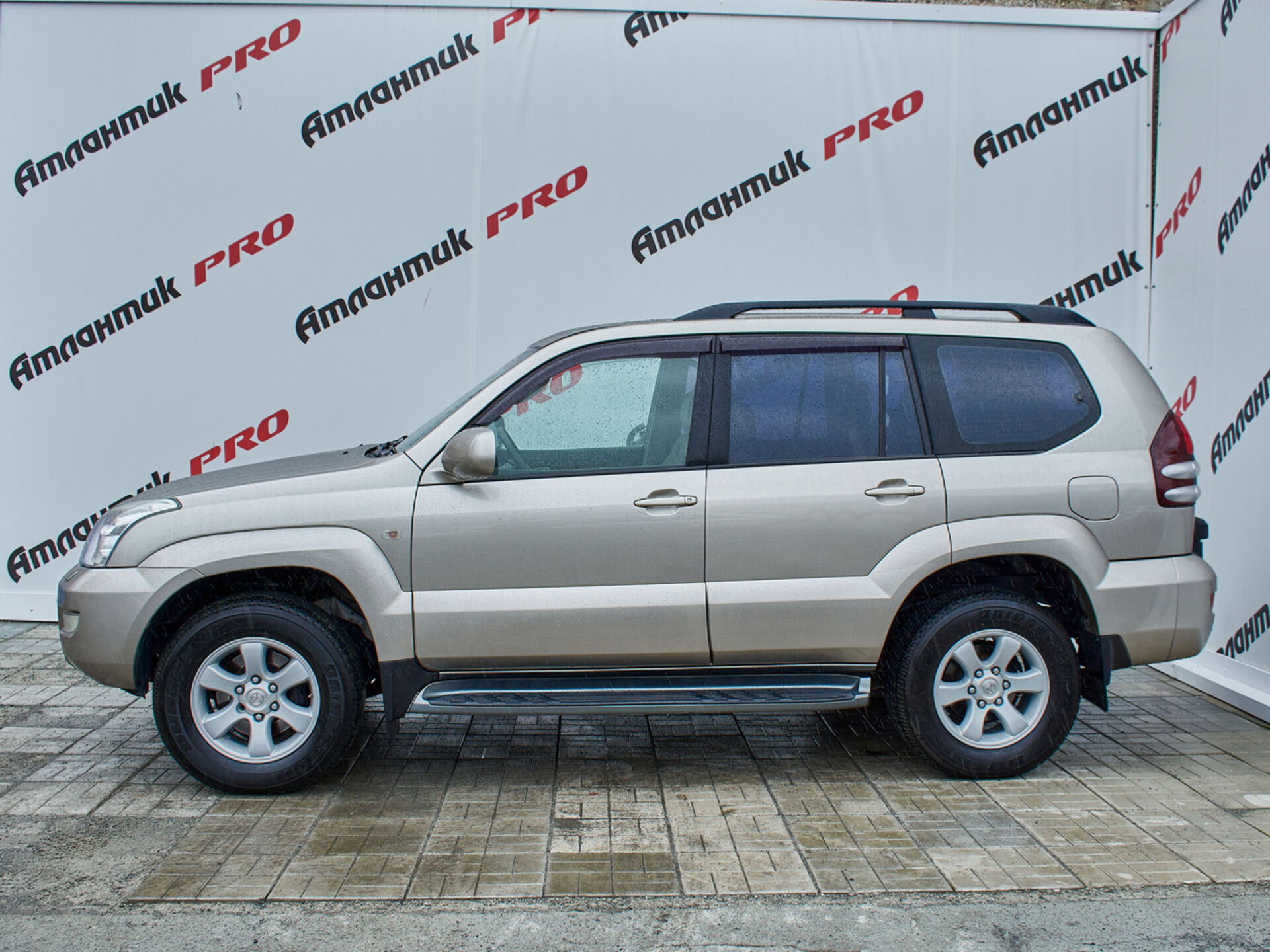 Купить Toyota Land Cruiser Prado 5-speed 4.0 AT (249 л.с.) 4WD, 2004 в Екатеренбурге