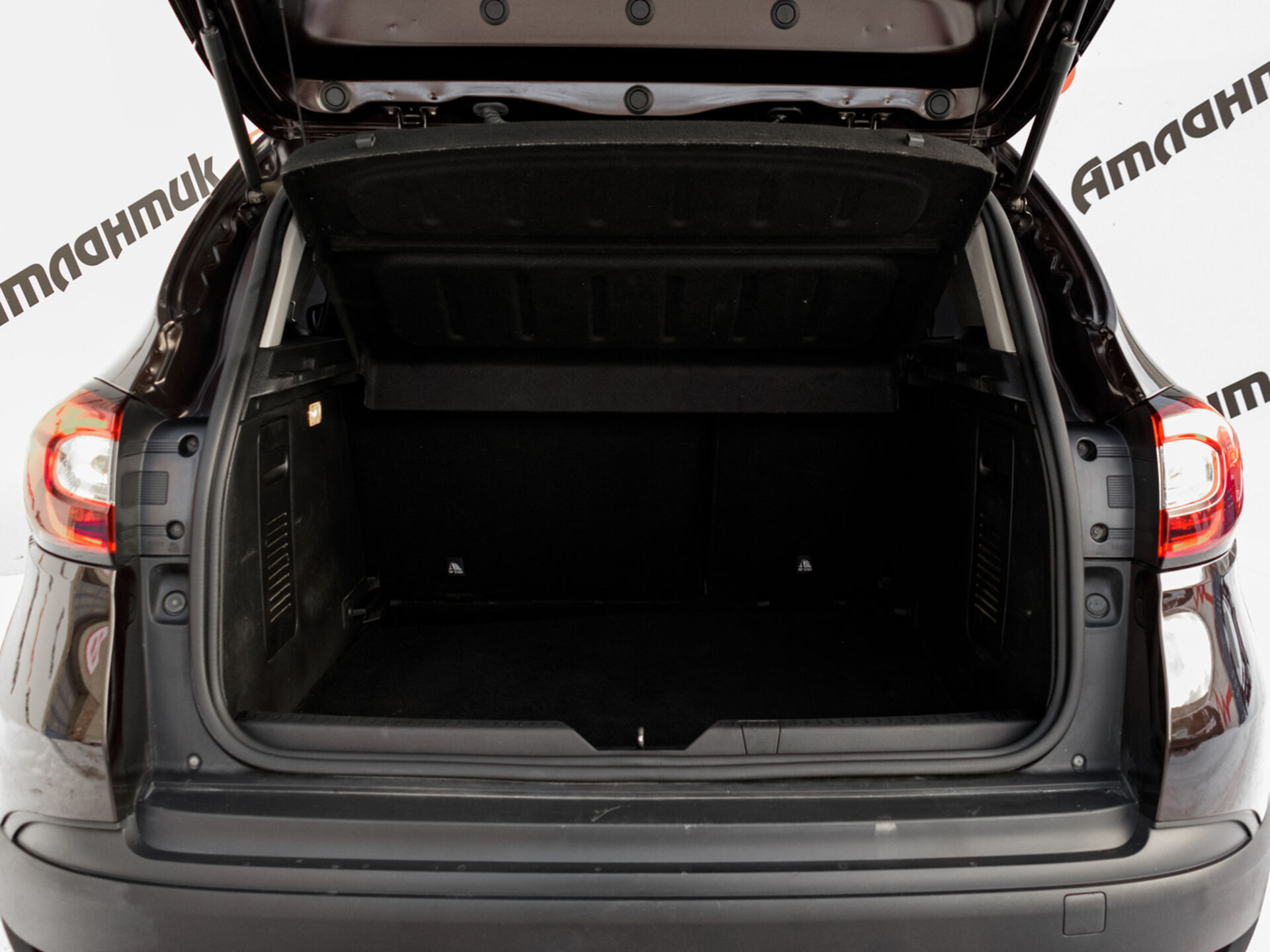 Купить Renault Kaptur 1.6 CVT (114 л.с.), 2019 в Екатеренбурге