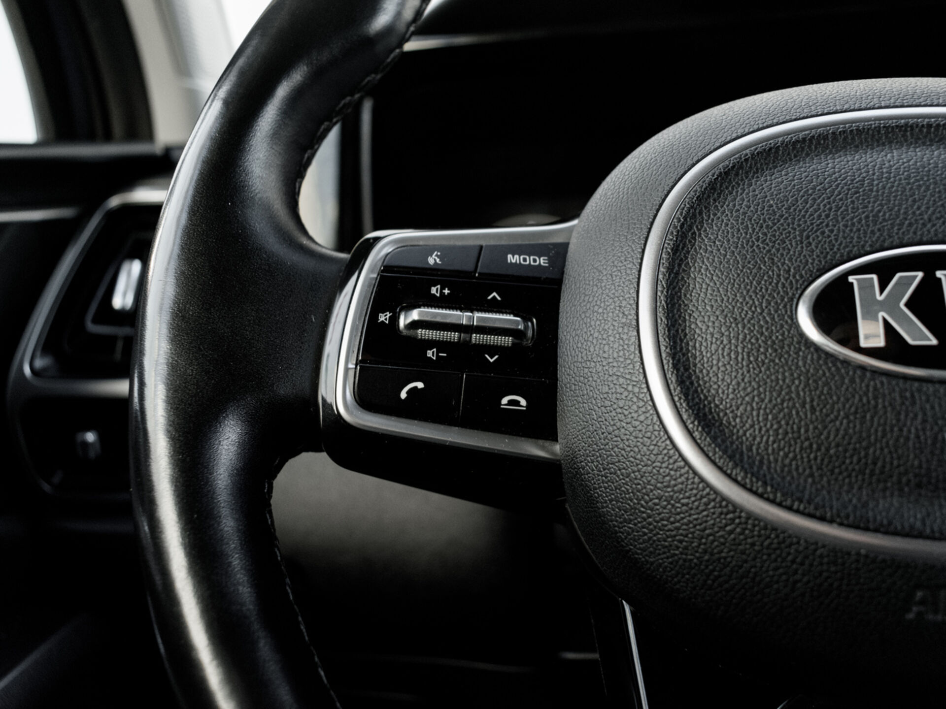 Купить Kia Sorento 2.5 AT (179 л.с.) 4WD, 2021 в Екатеренбурге