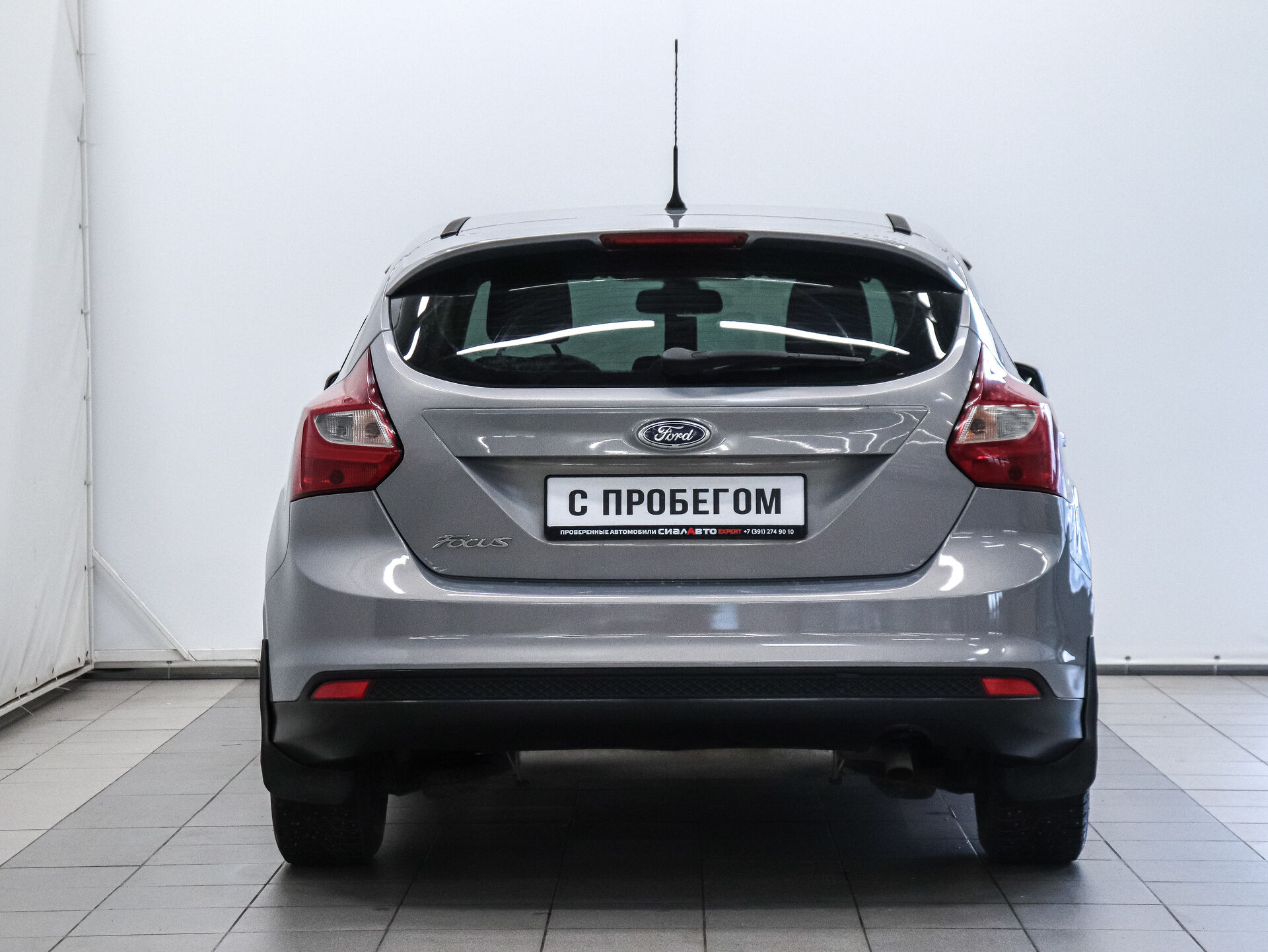Ford Focus 2011 4