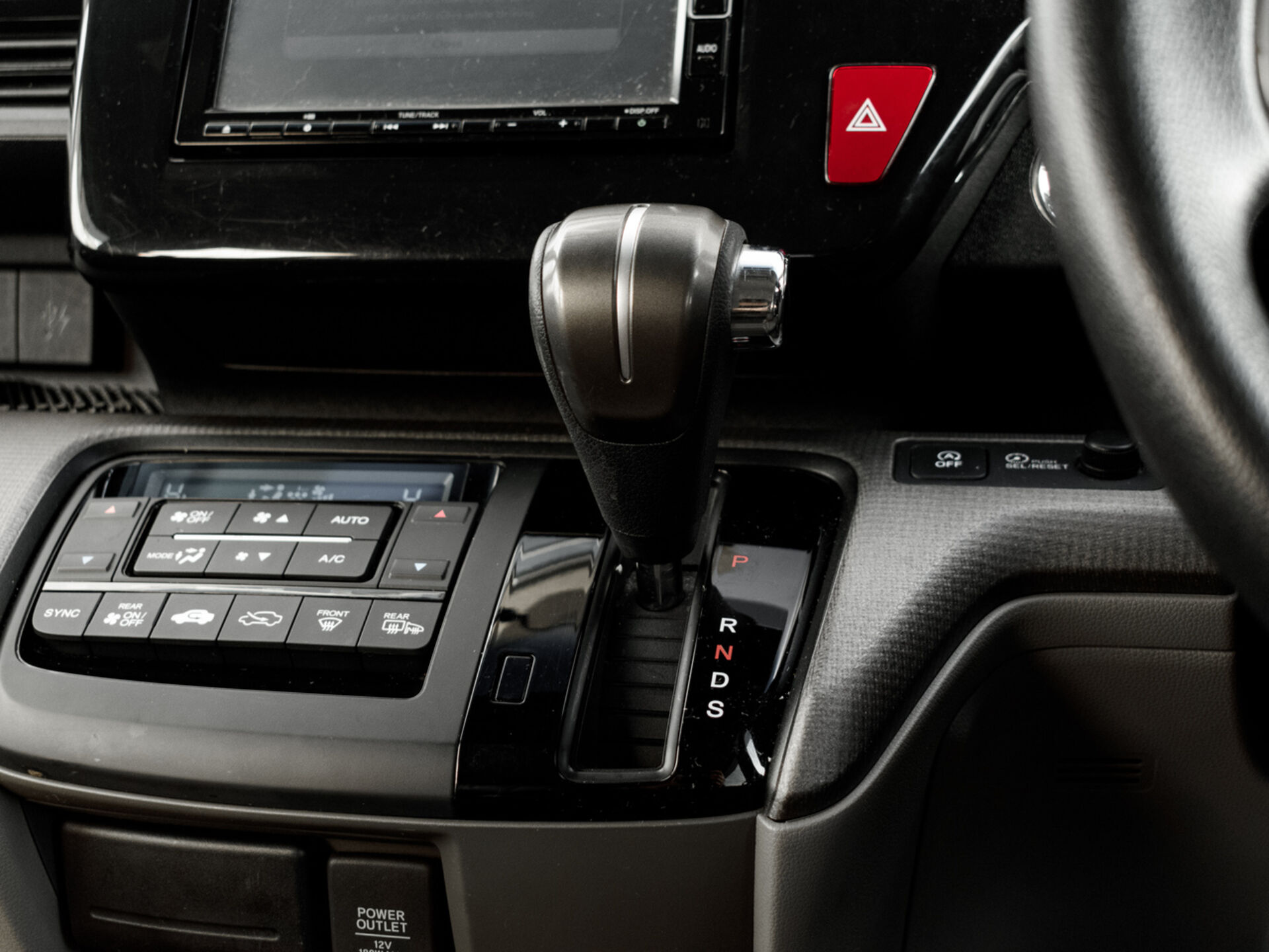 Купить Honda Stepwgn Spada 1.5 CVT (150 л.с.), 2018 в Екатеренбурге