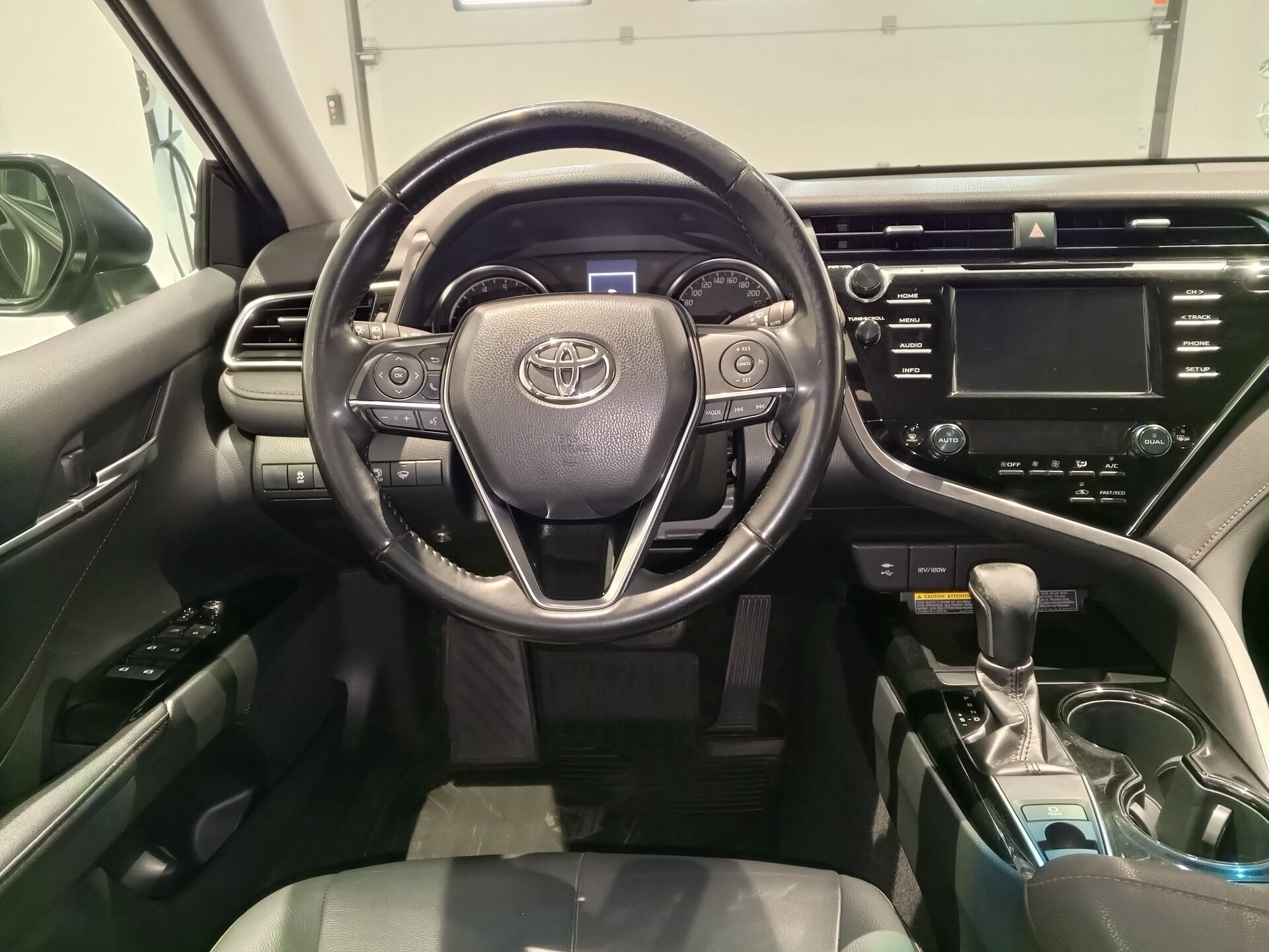 Toyota Camry, 206900000000₽ - вид 8