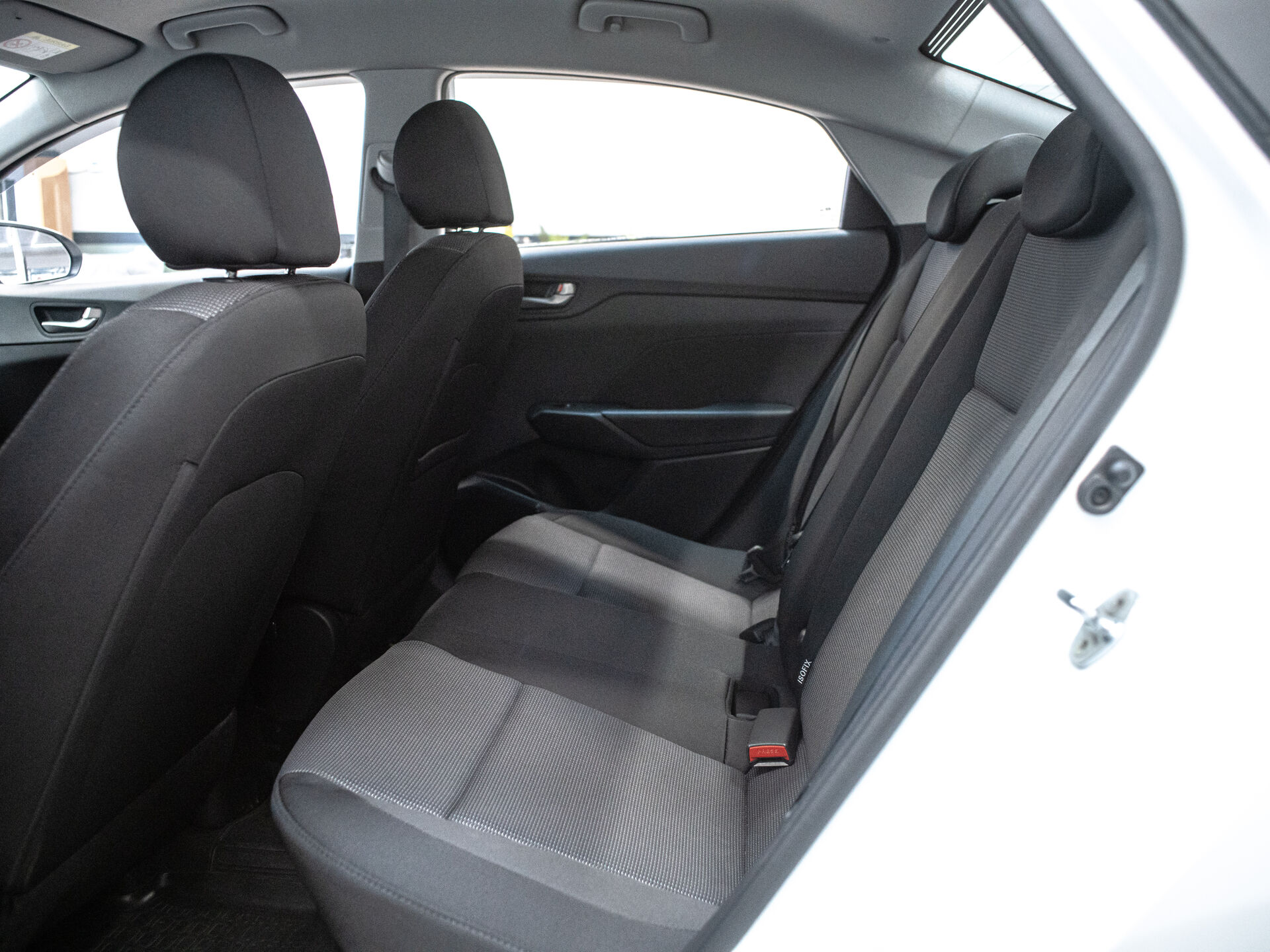 Hyundai Solaris 2018 26