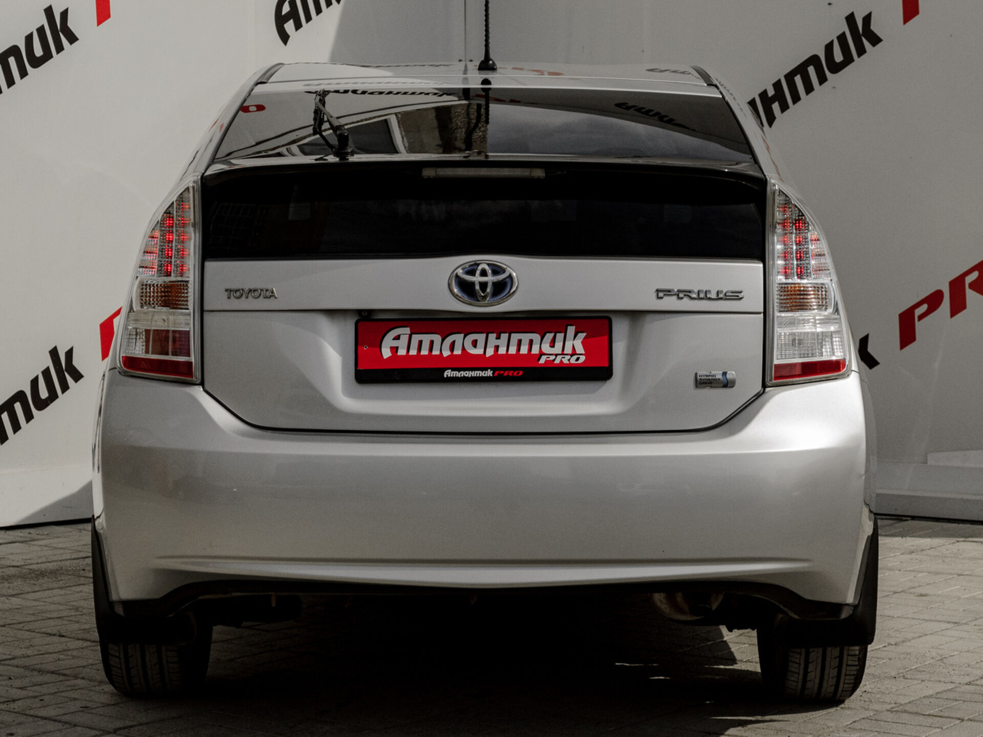 Купить Toyota Prius 1.8hyb AT (99 л.с.), 2009 в Екатеренбурге