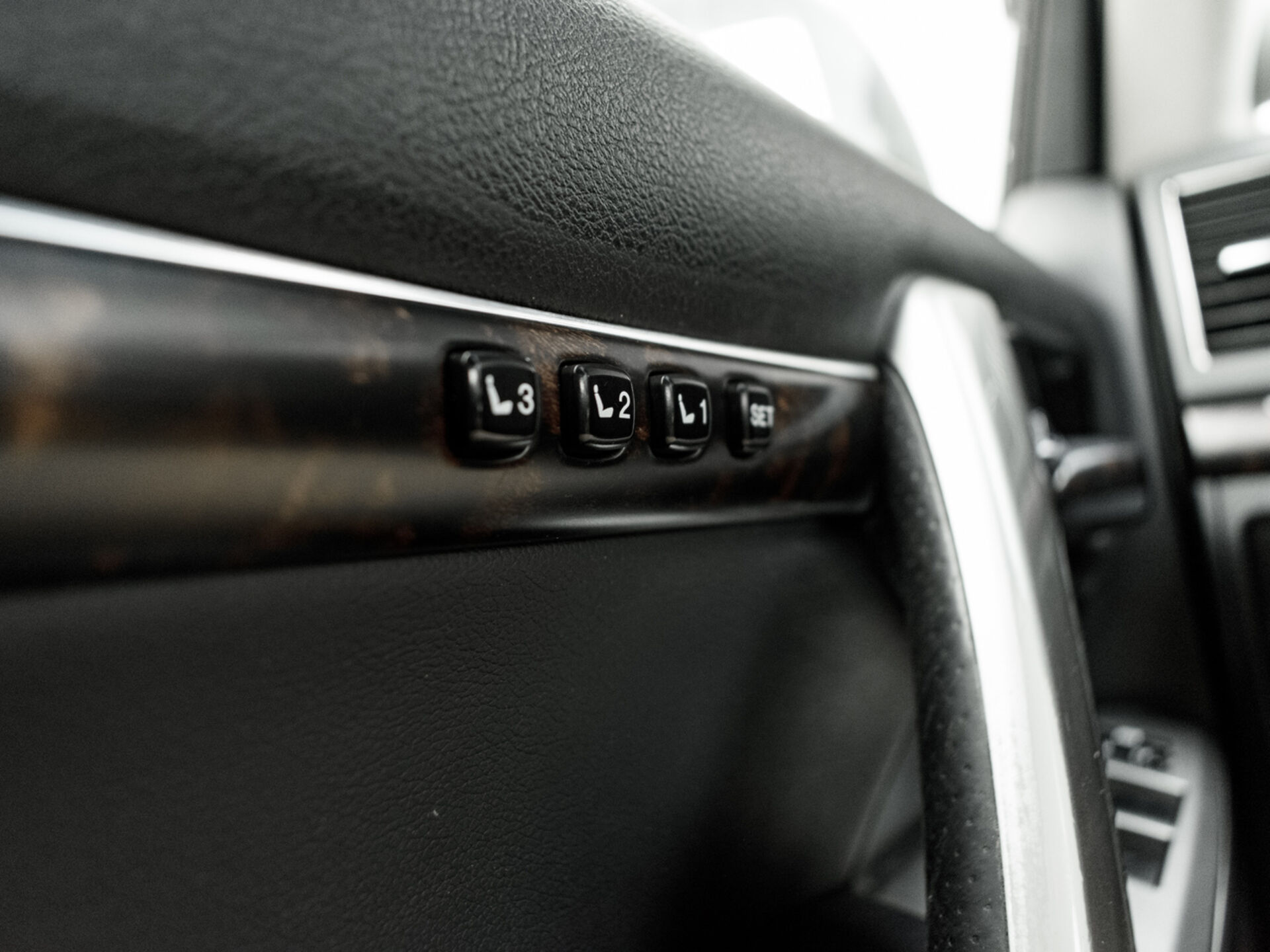 Купить Toyota Land Cruiser 4.5d AT (235 л.с.) 4WD, 2013 в Екатеренбурге